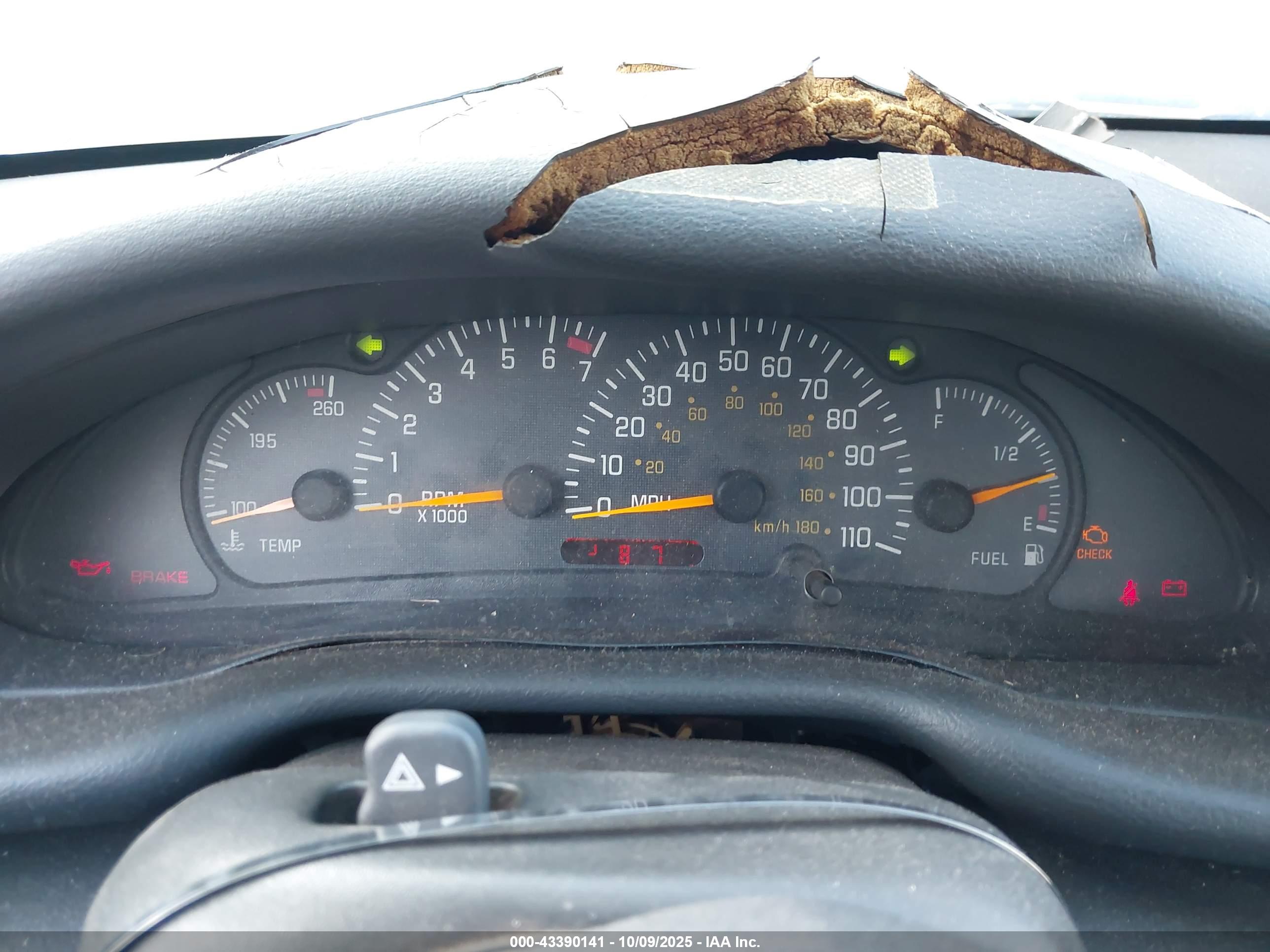 PONTIAC SUNFIRE image 7