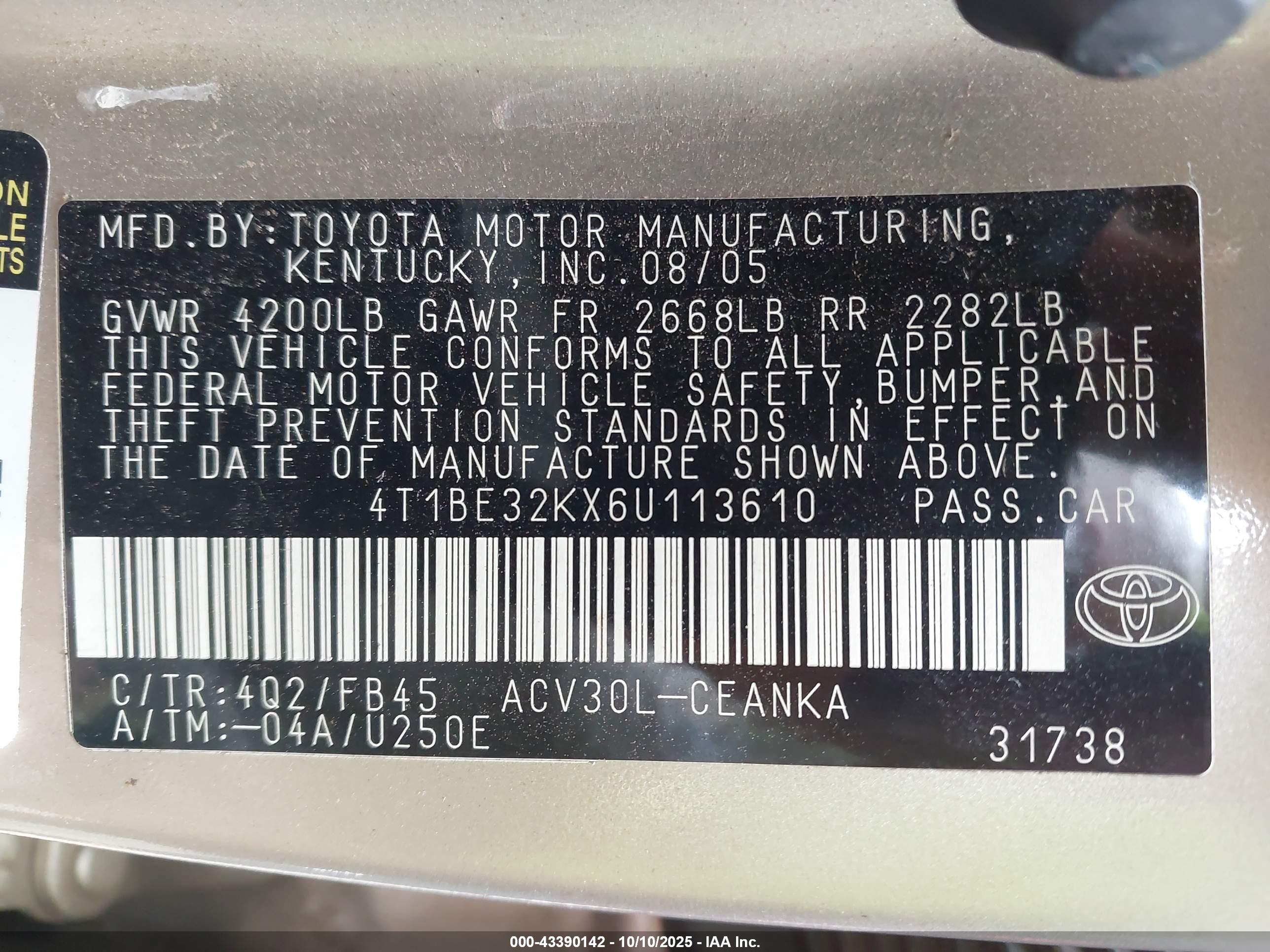 TOYOTA CAMRY image 9