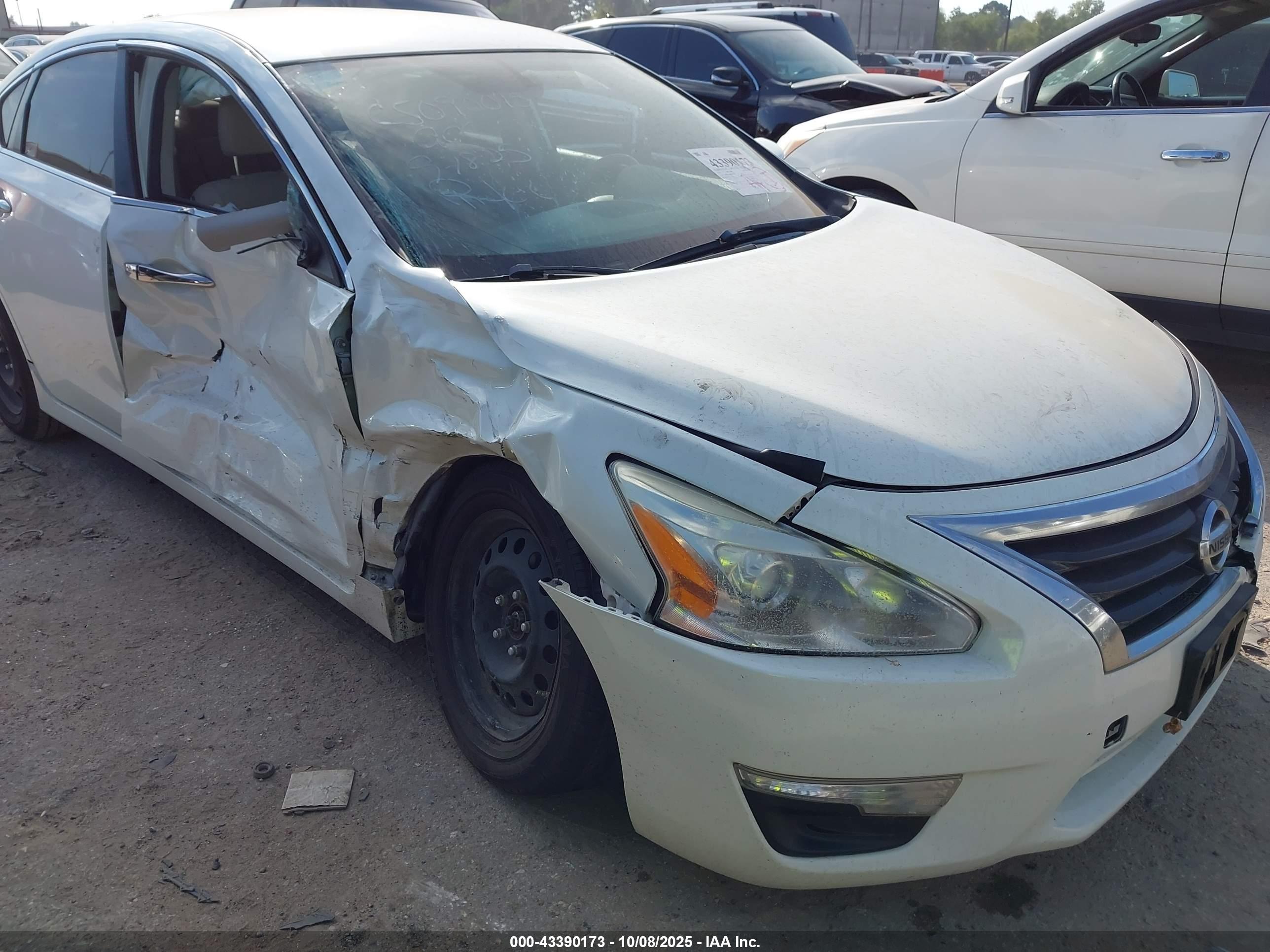 NISSAN ALTIMA image 6