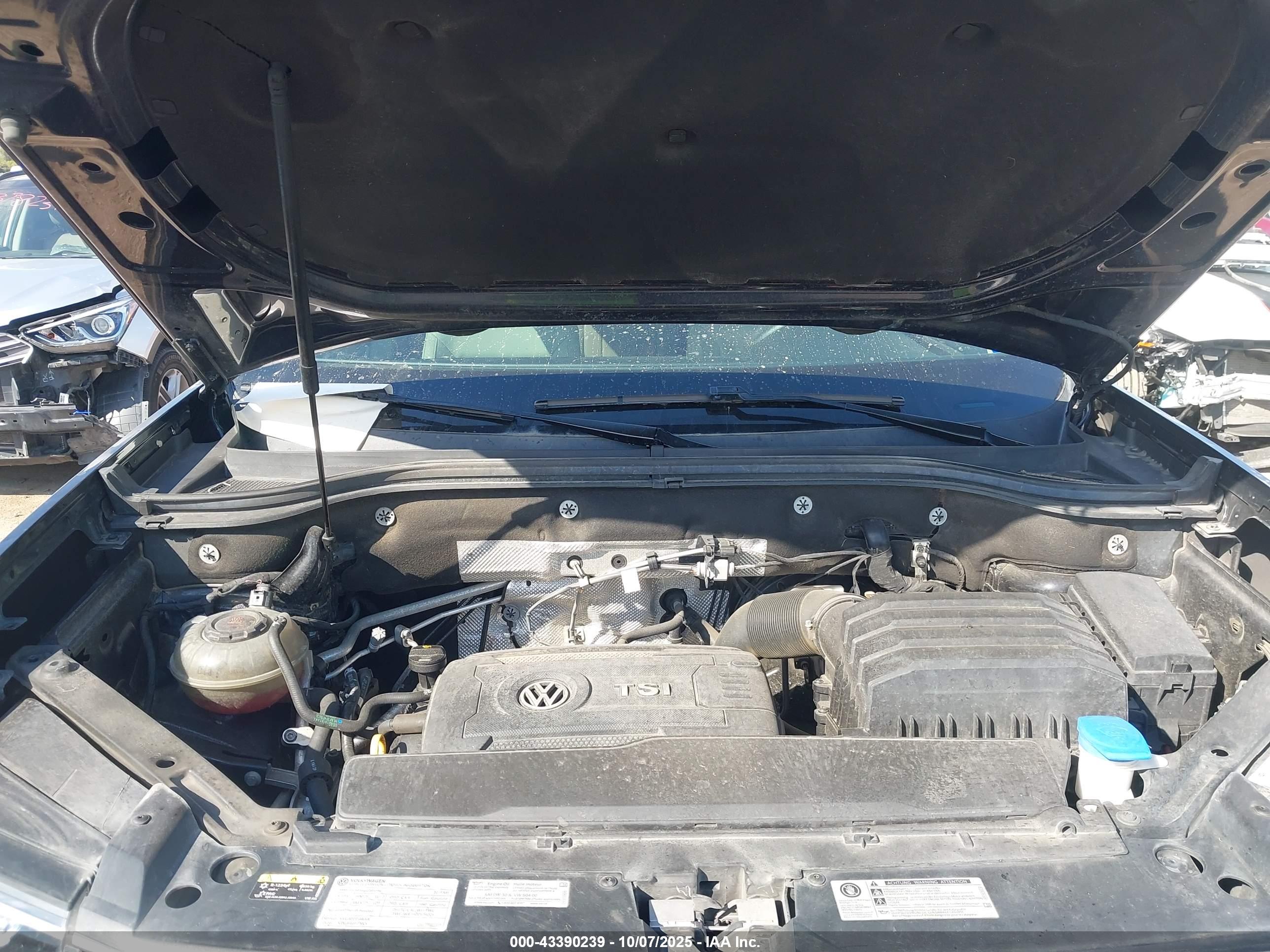 VOLKSWAGEN ATLAS image 10