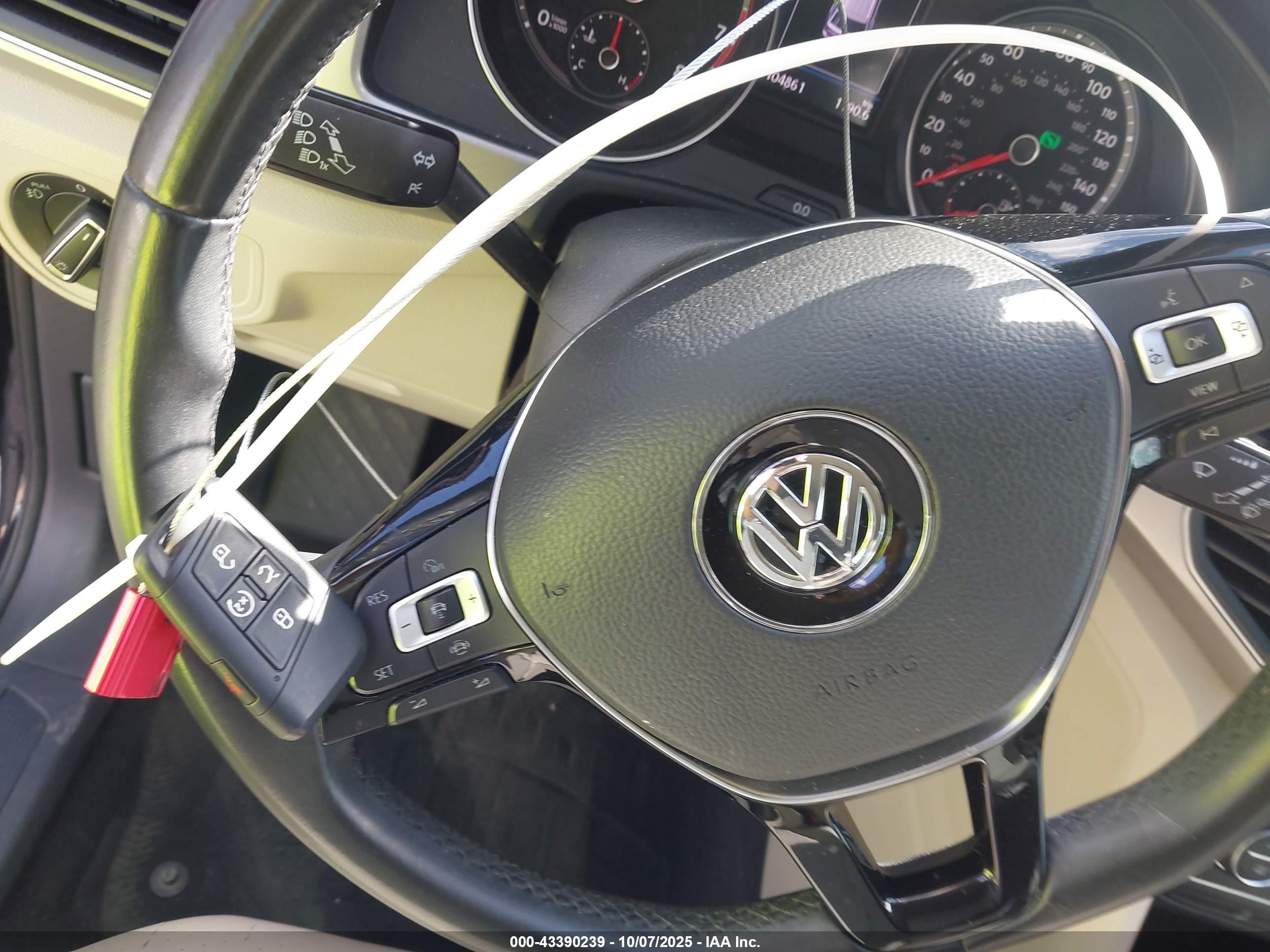 VOLKSWAGEN ATLAS image 11