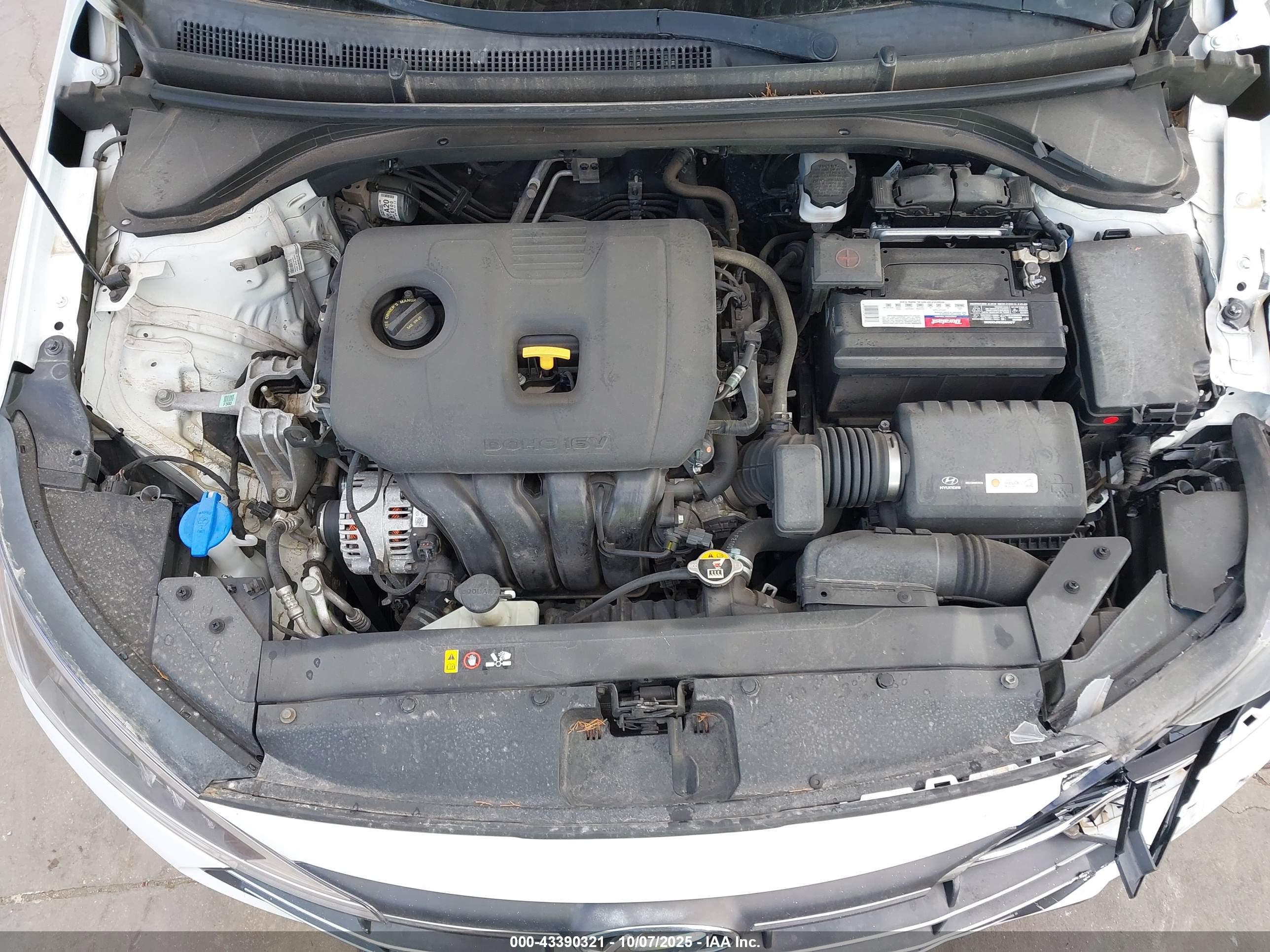 HYUNDAI ELANTRA image 10