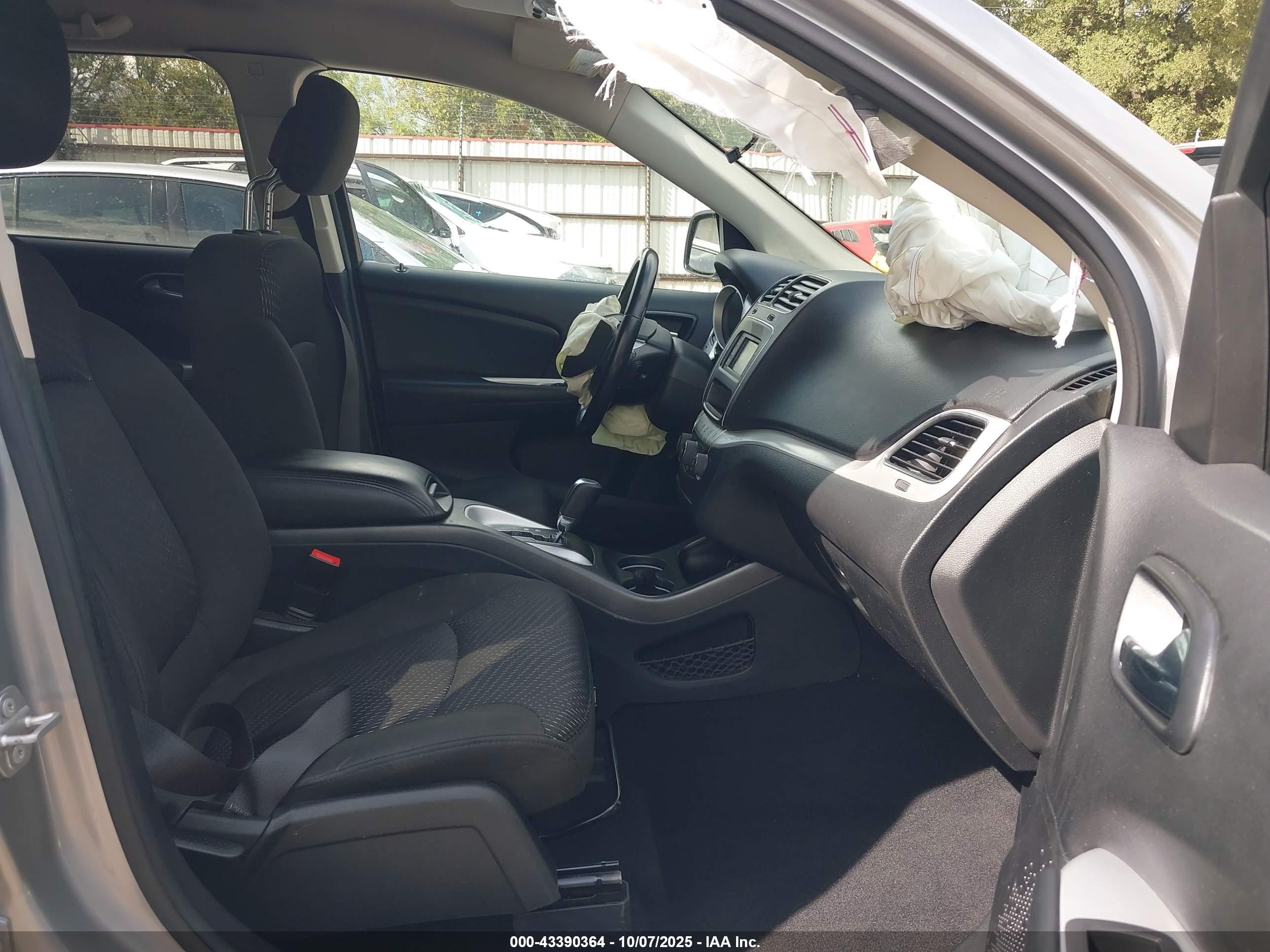 DODGE JOURNEY image 5