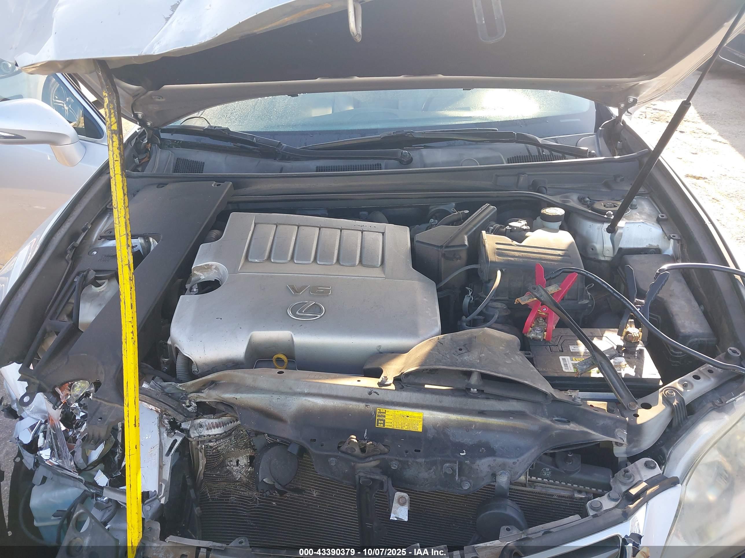 LEXUS ES image 10