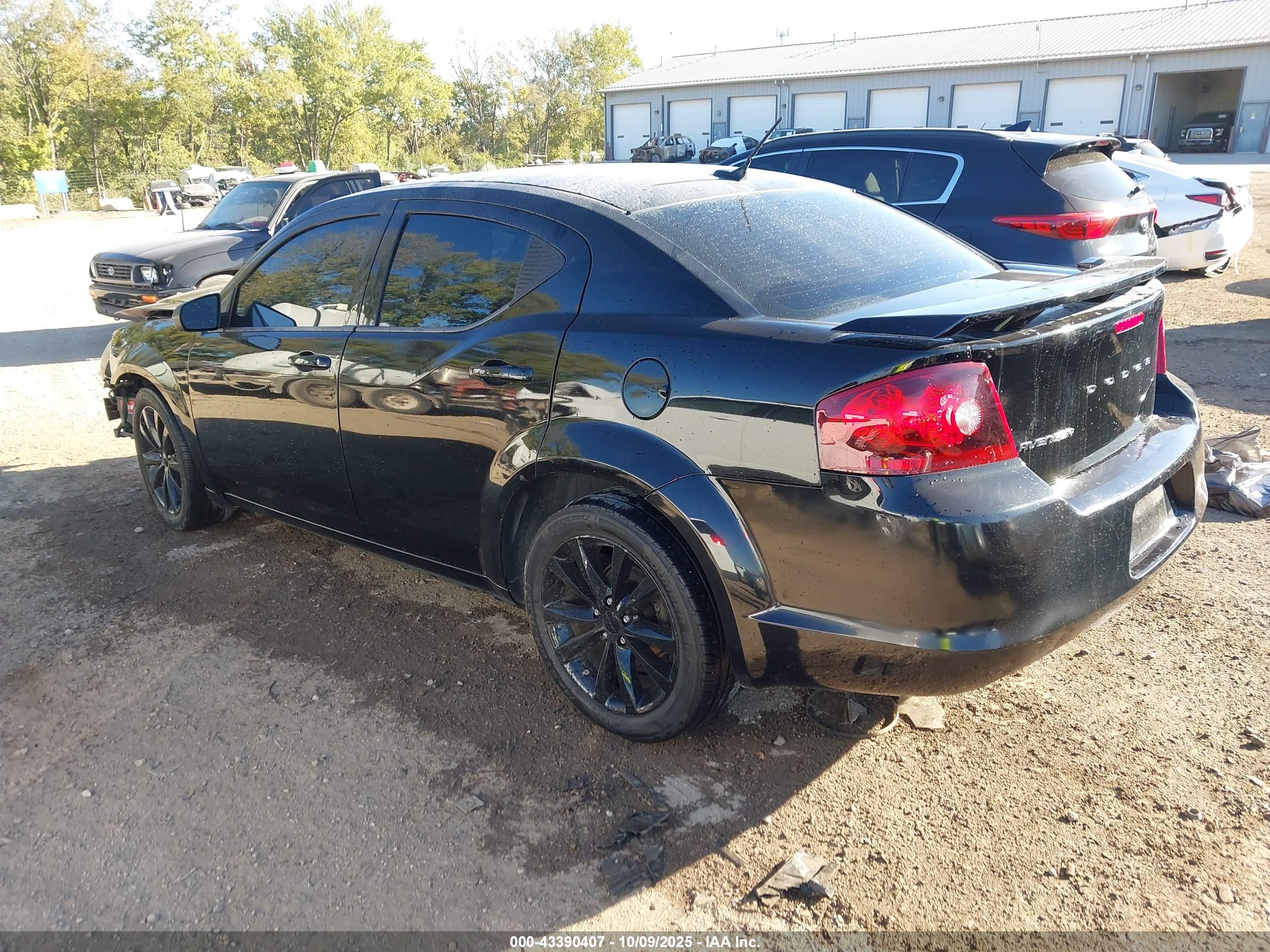 DODGE AVENGER image 3