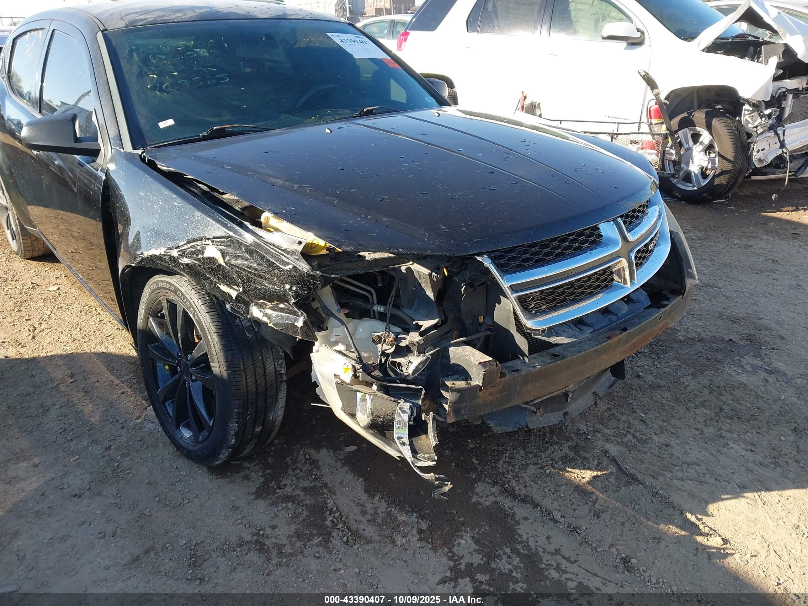 DODGE AVENGER image 6