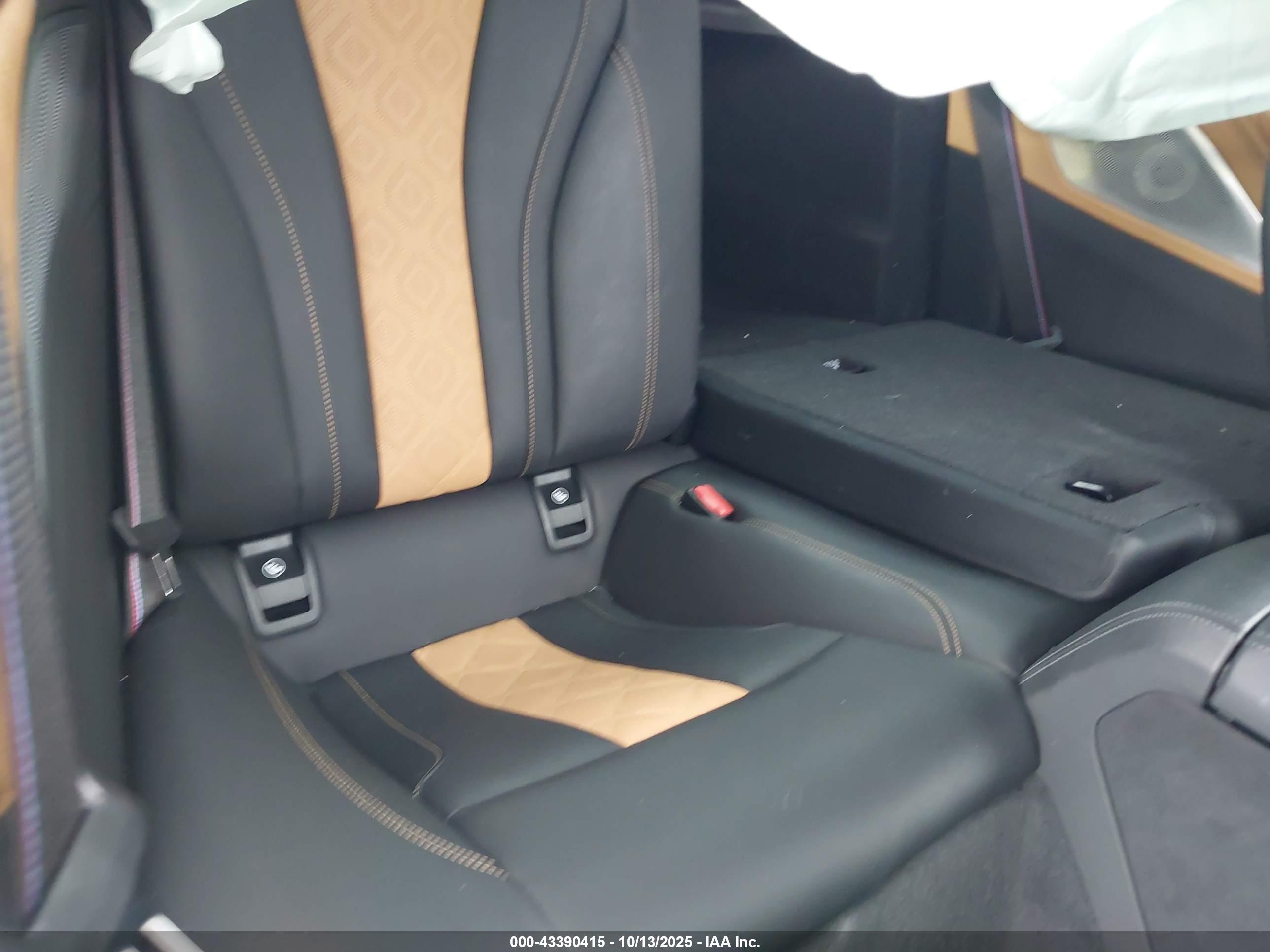 BMW M8 image 8