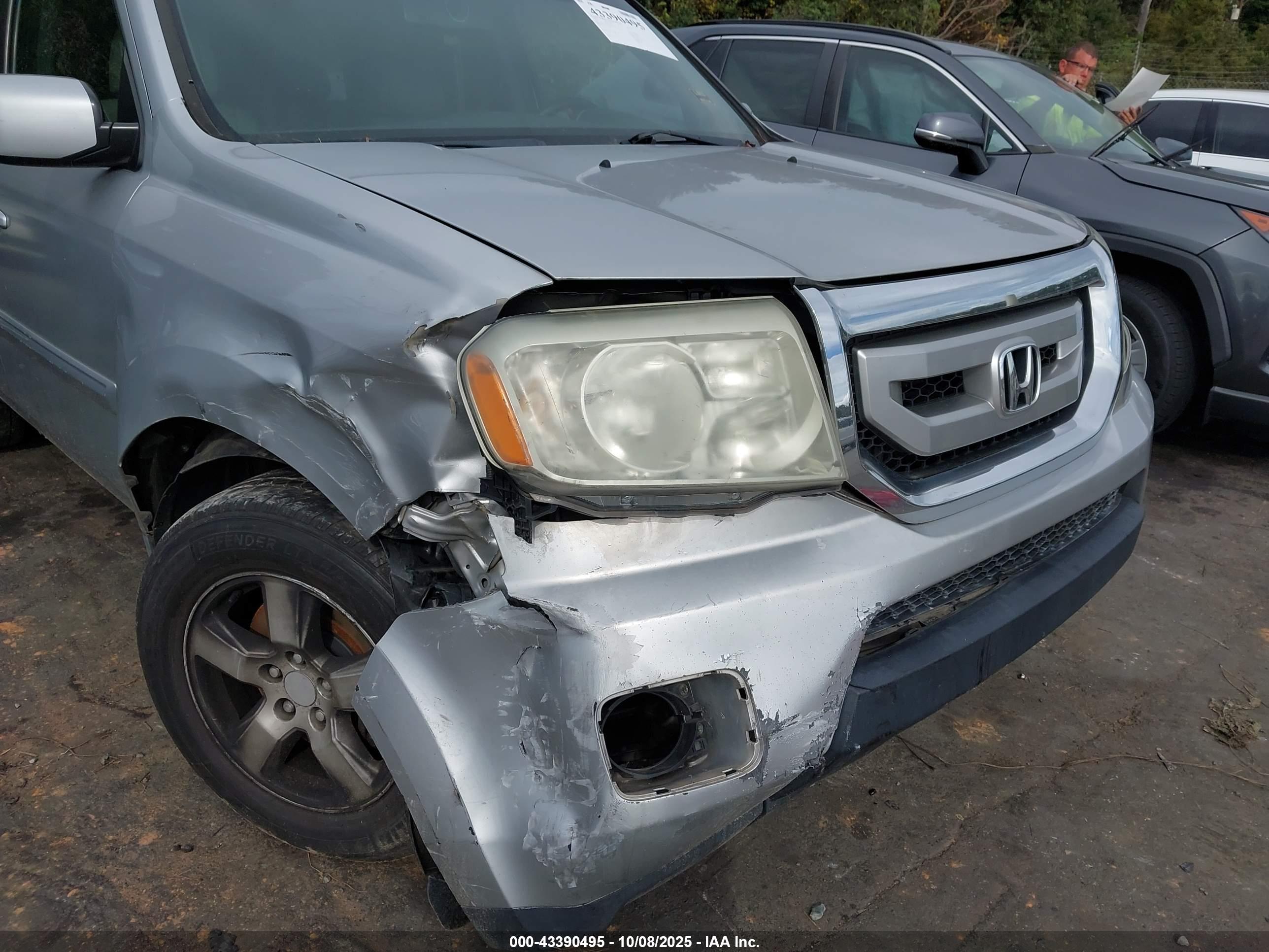 HONDA PILOT image 6