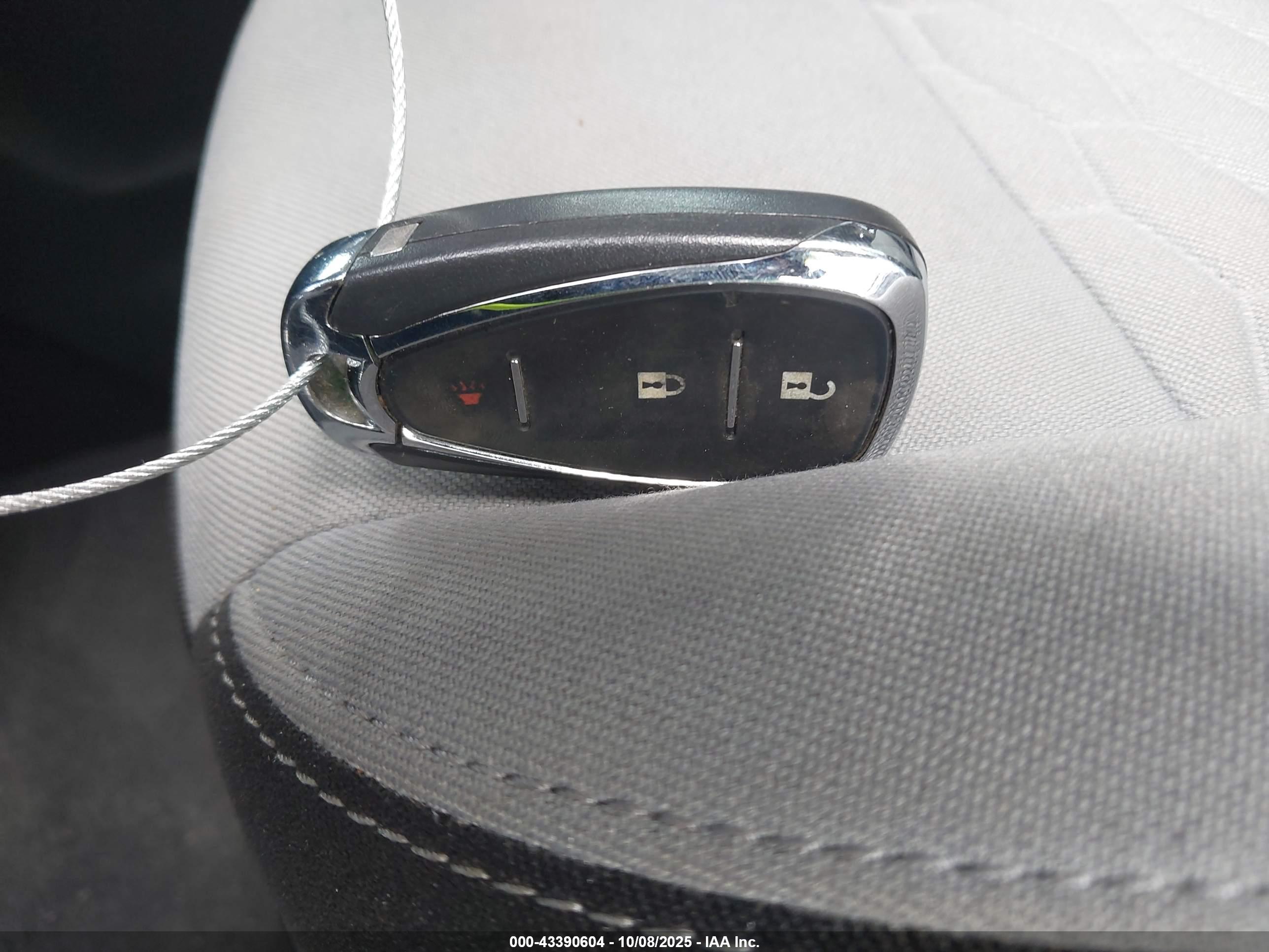 CHEVROLET EQUINOX image 11