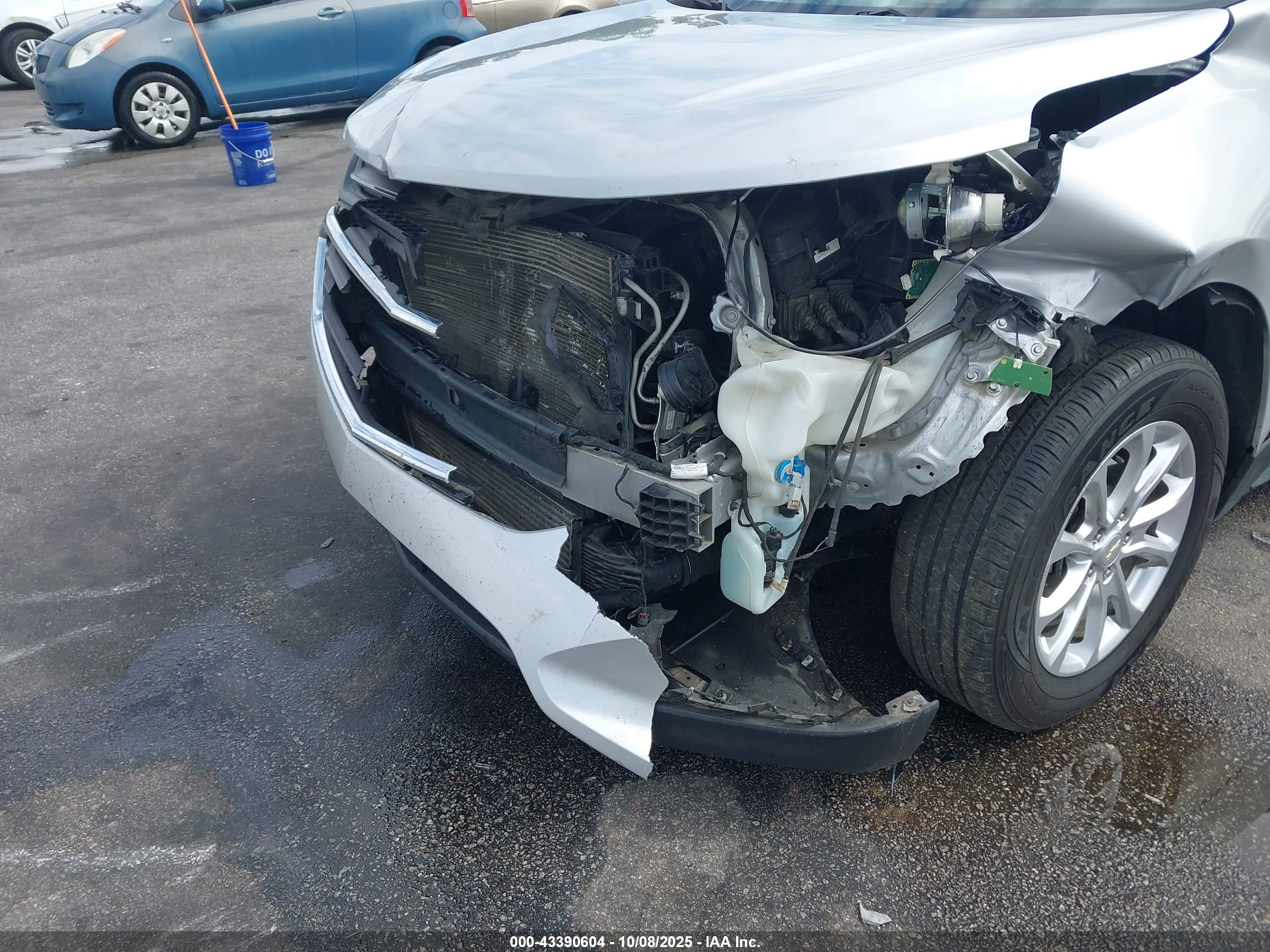 CHEVROLET EQUINOX image 6