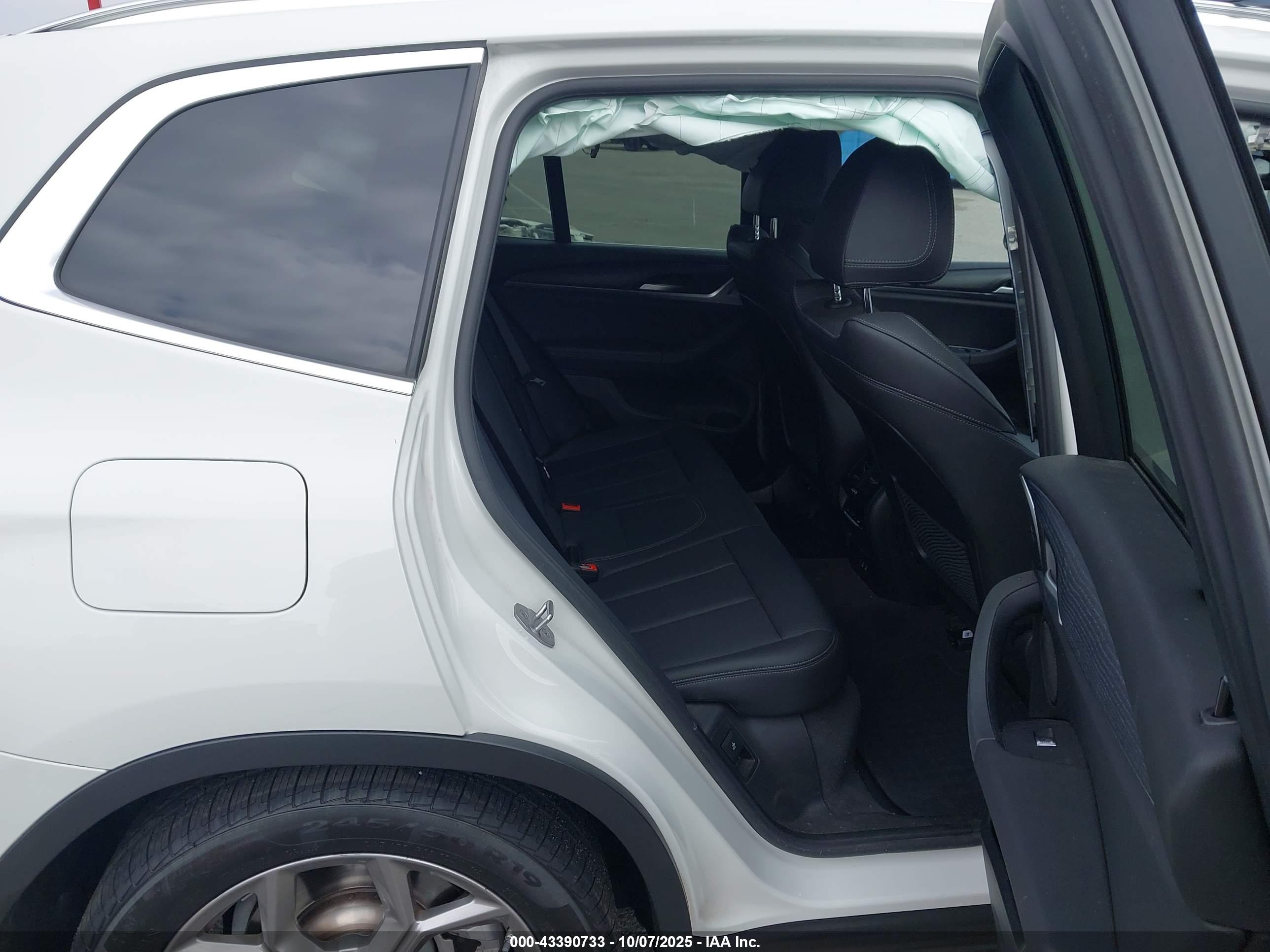 BMW X3 image 8