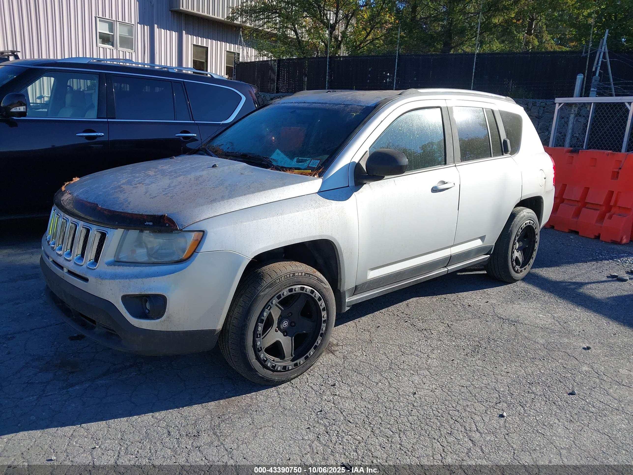 JEEP COMPASS image 2