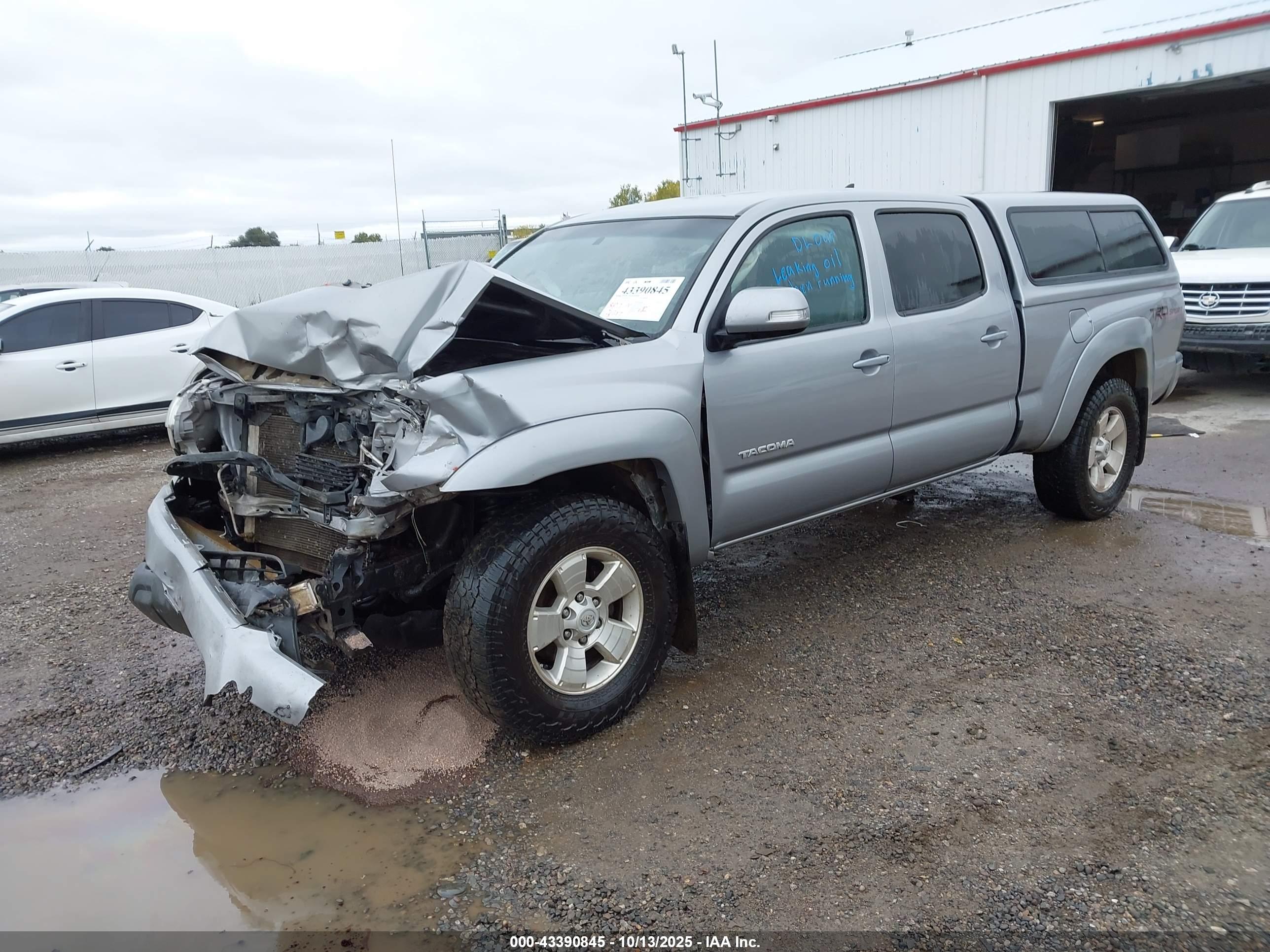 TOYOTA TACOMA image 2