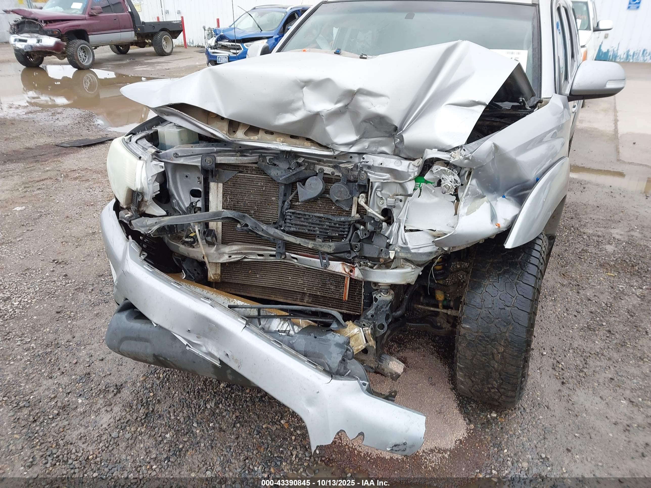 TOYOTA TACOMA image 6