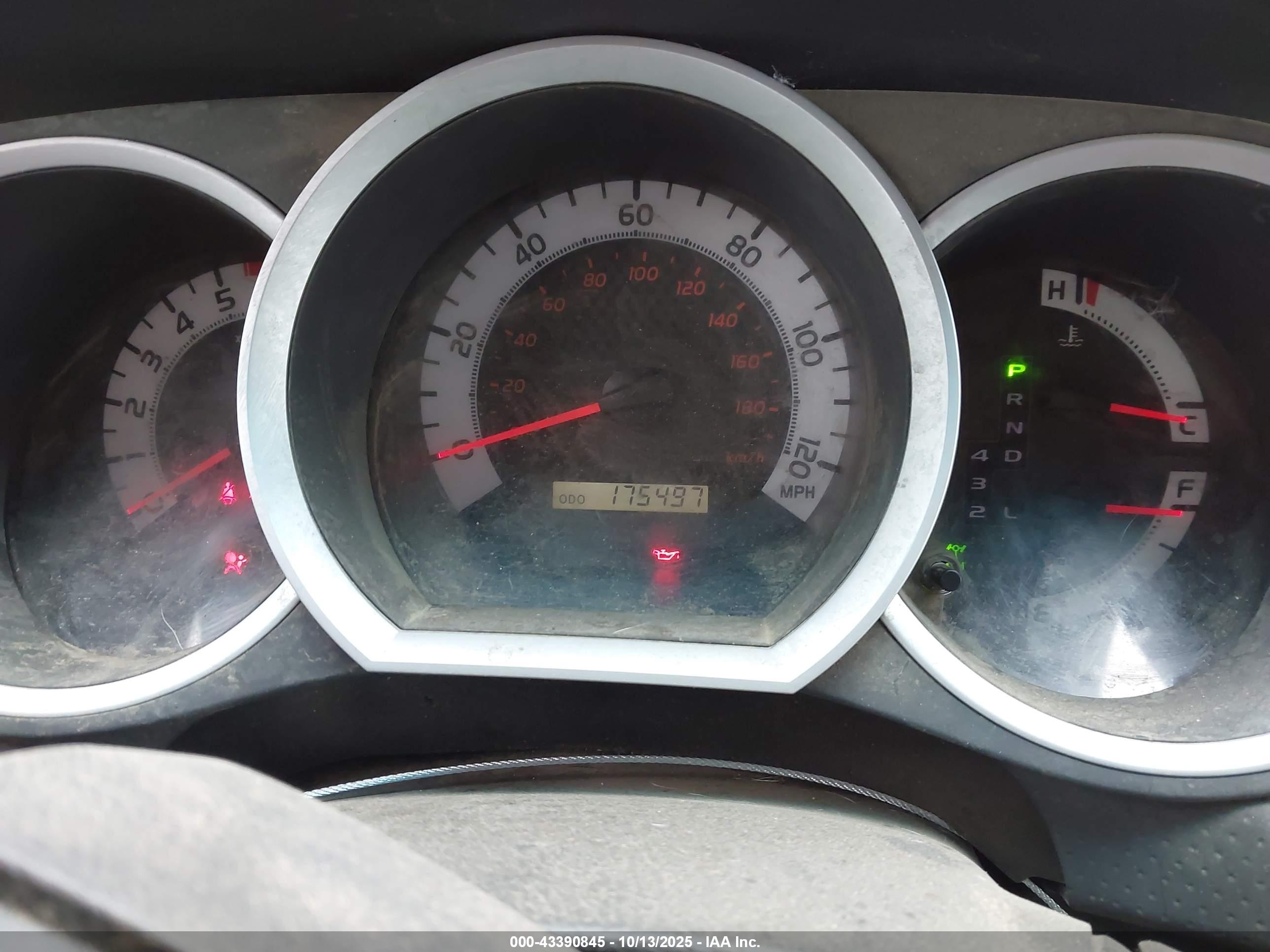 TOYOTA TACOMA image 7