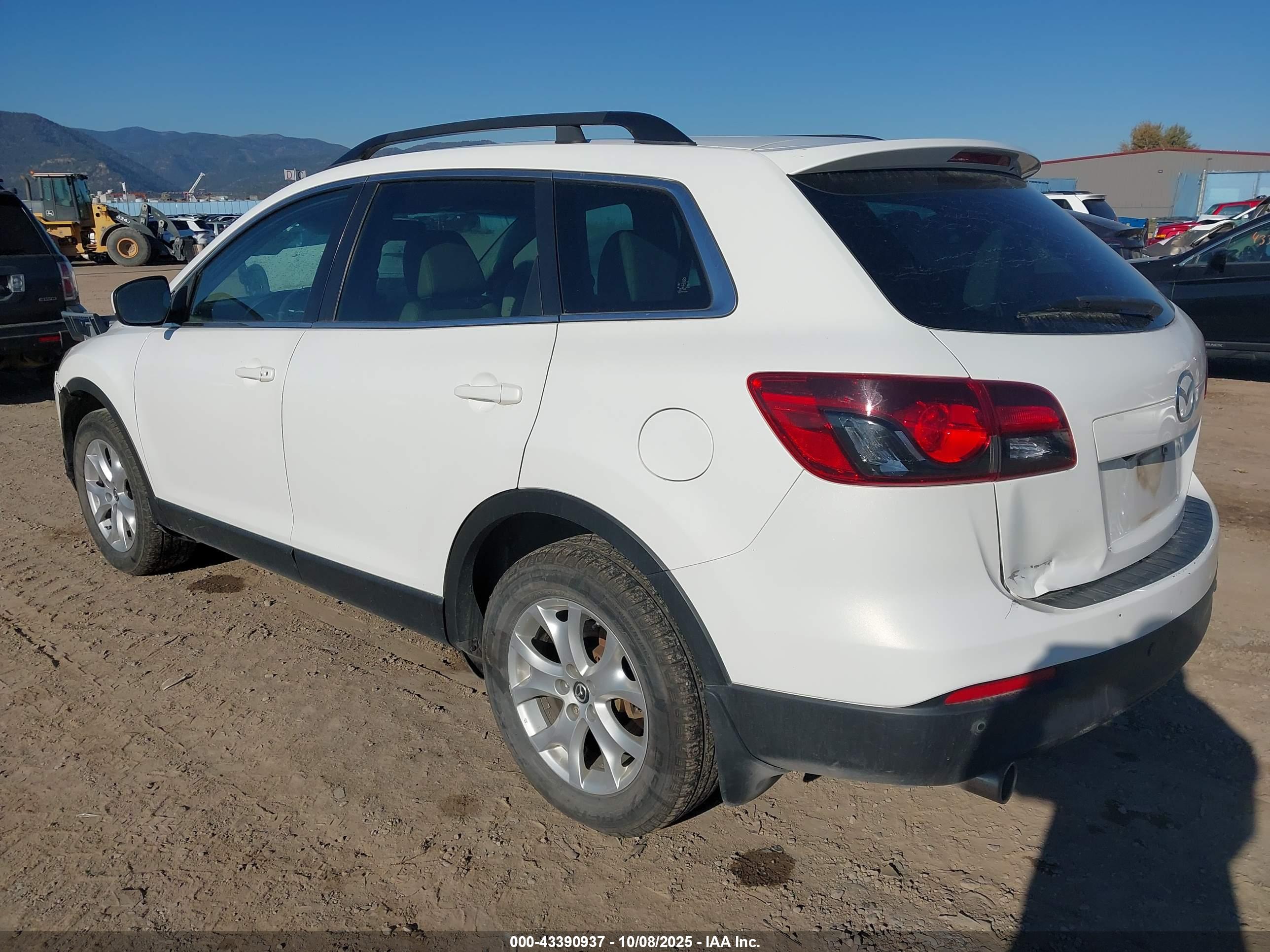 MAZDA CX-9 image 3