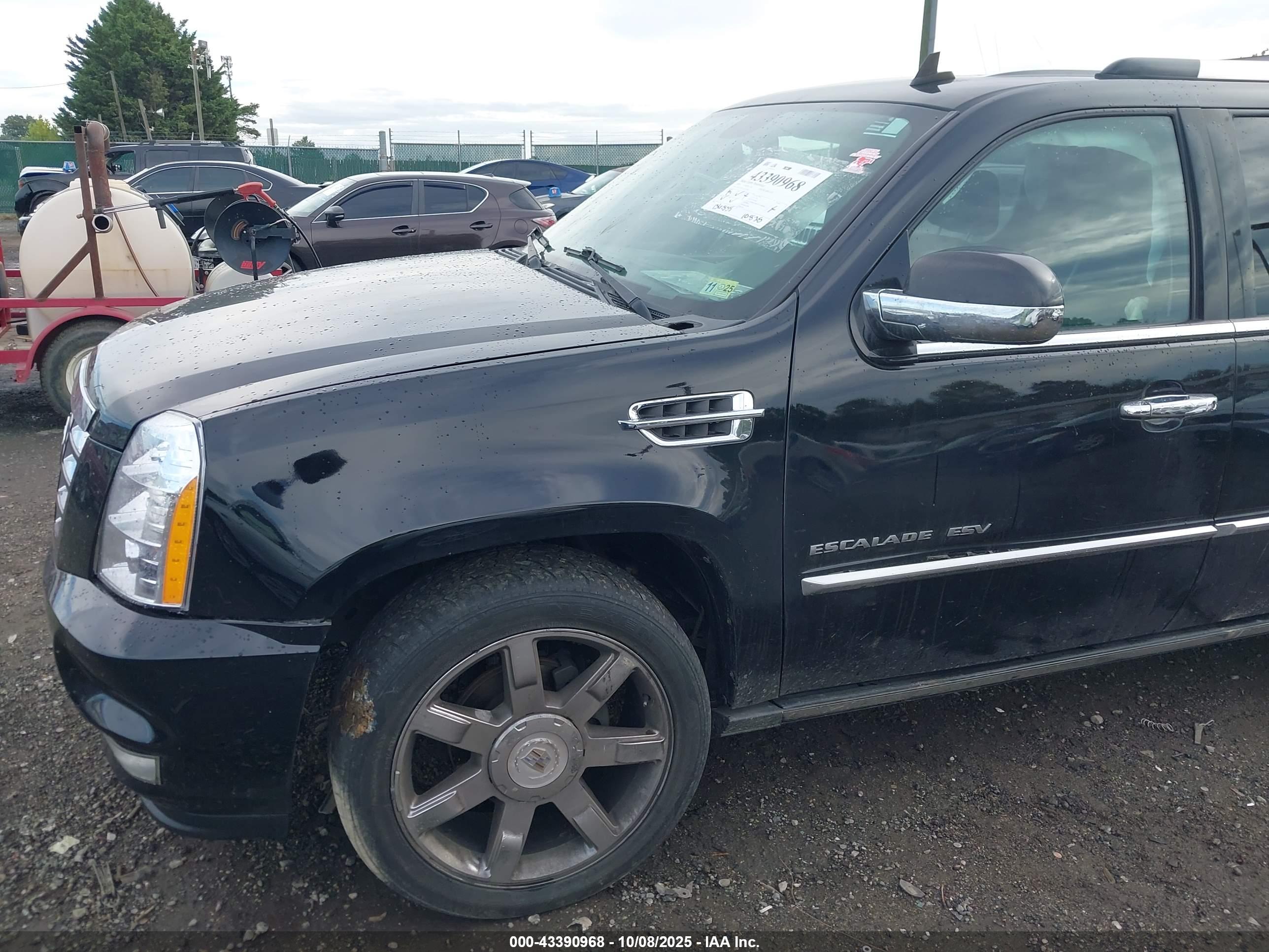 CADILLAC ESCALADE image 6