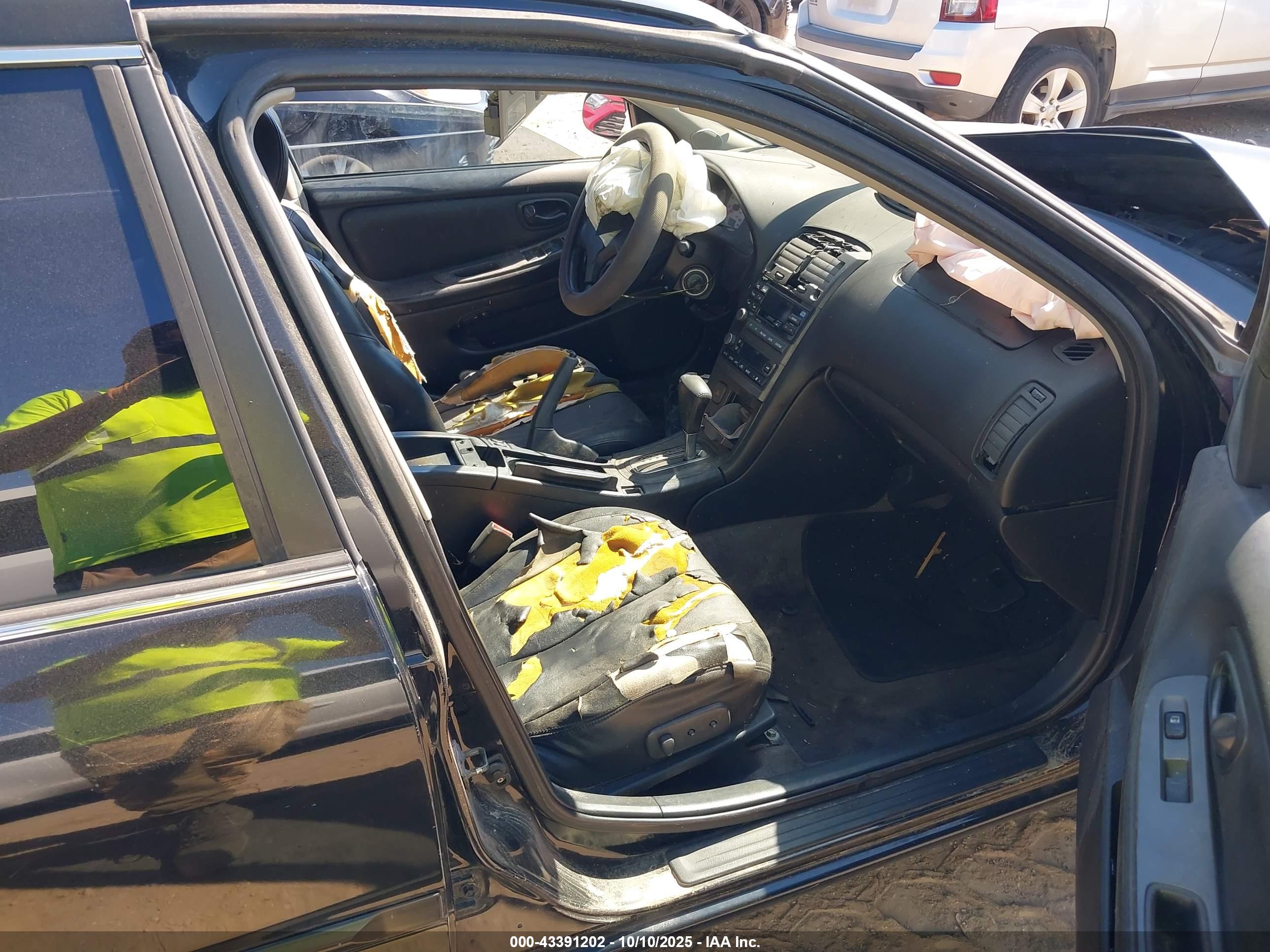 NISSAN MAXIMA image 5