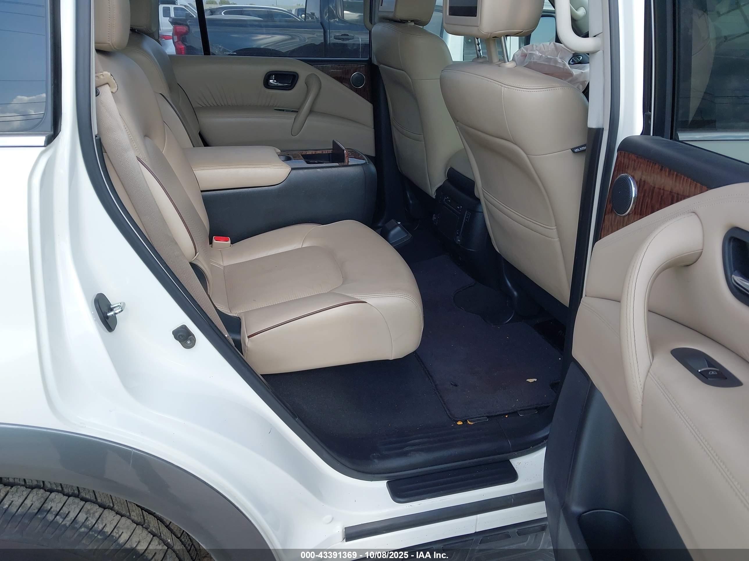 NISSAN ARMADA image 8