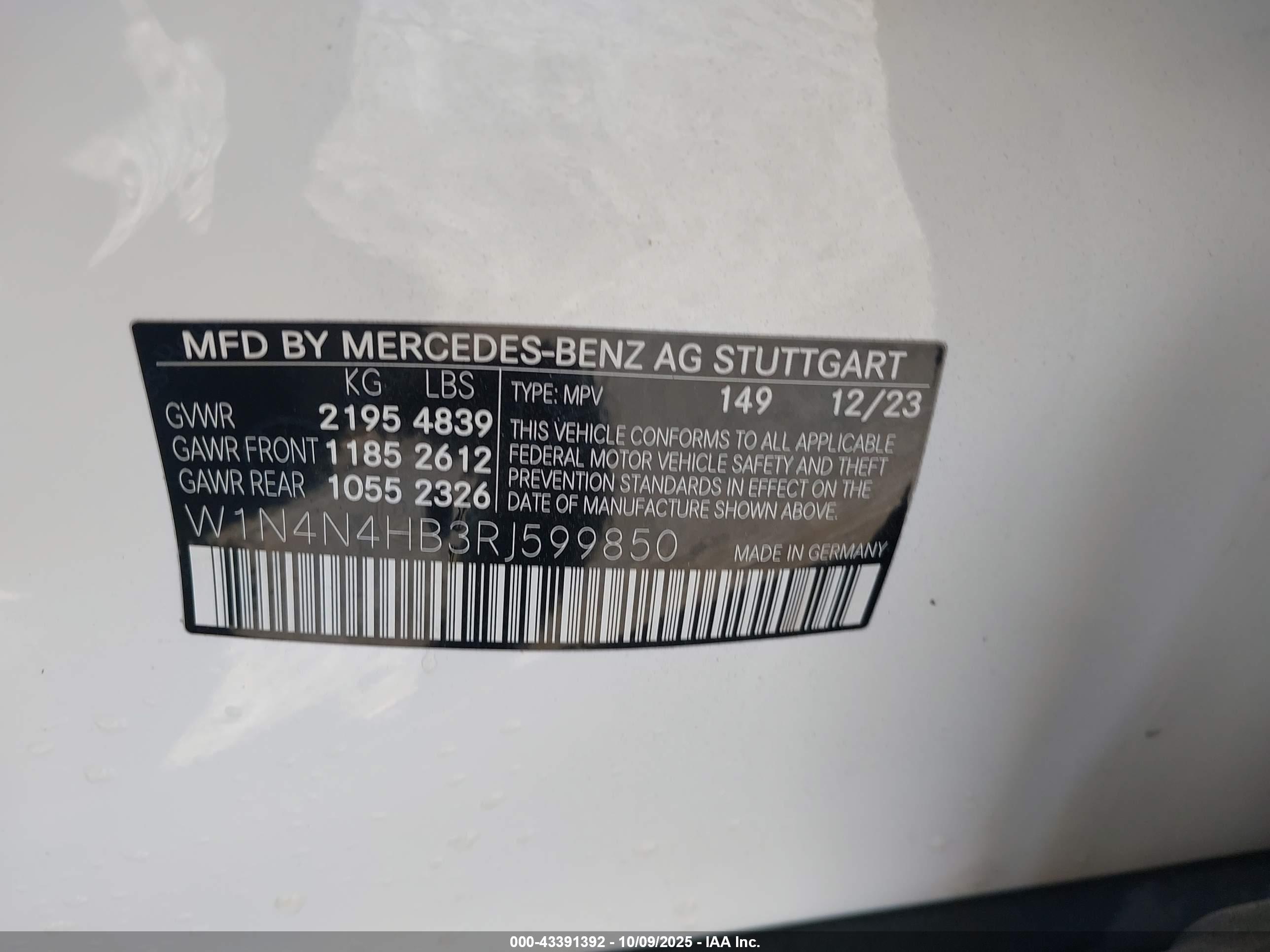 MERCEDES-BENZ GLA image 9