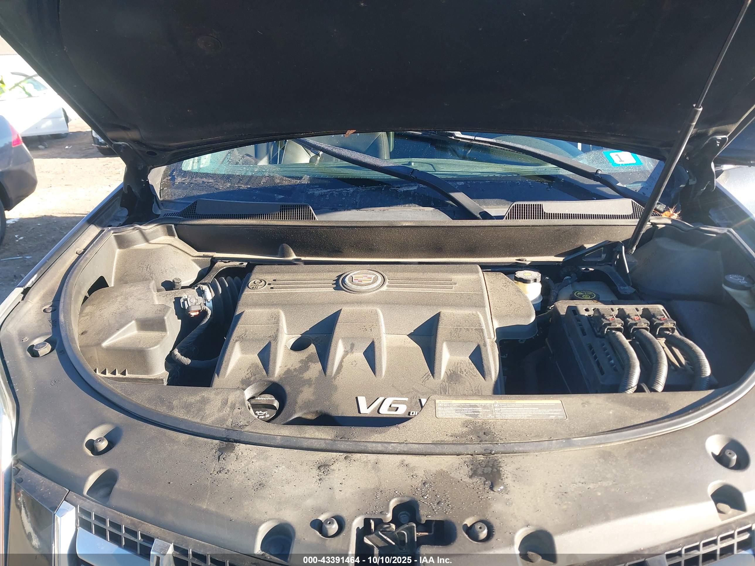 CADILLAC SRX image 10