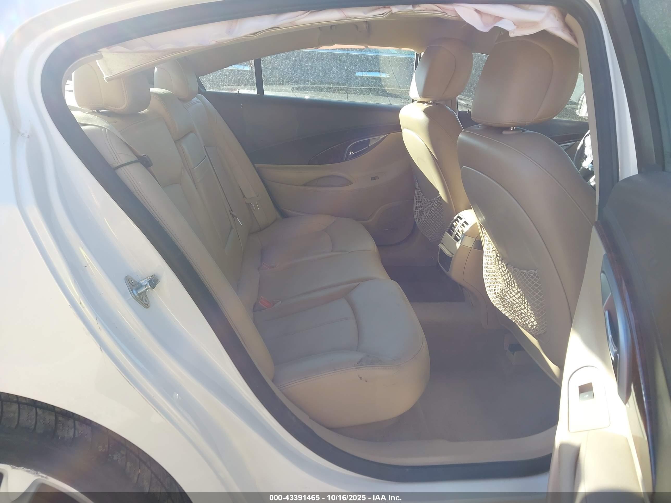 BUICK LACROSSE image 8