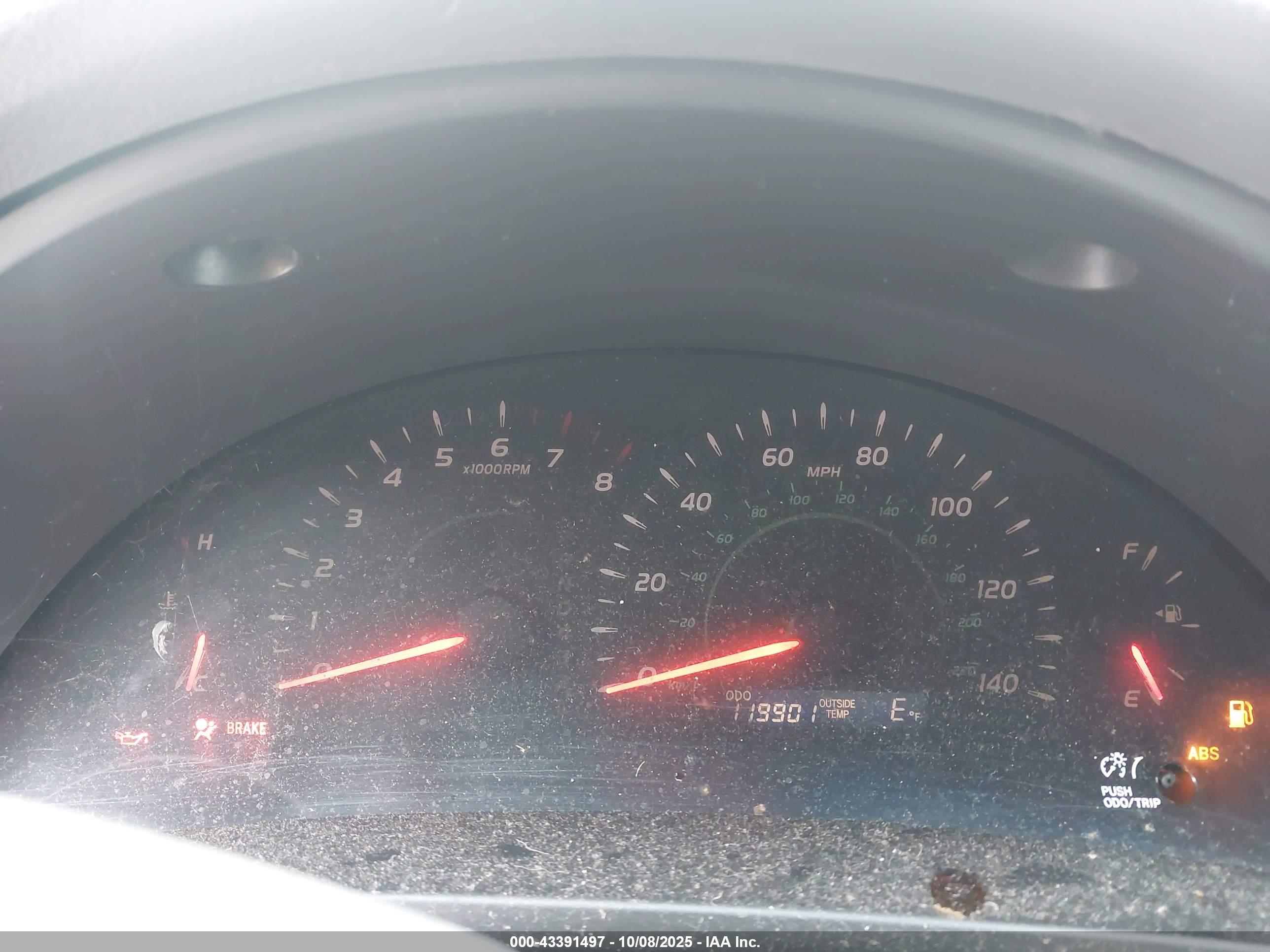 TOYOTA CAMRY image 7