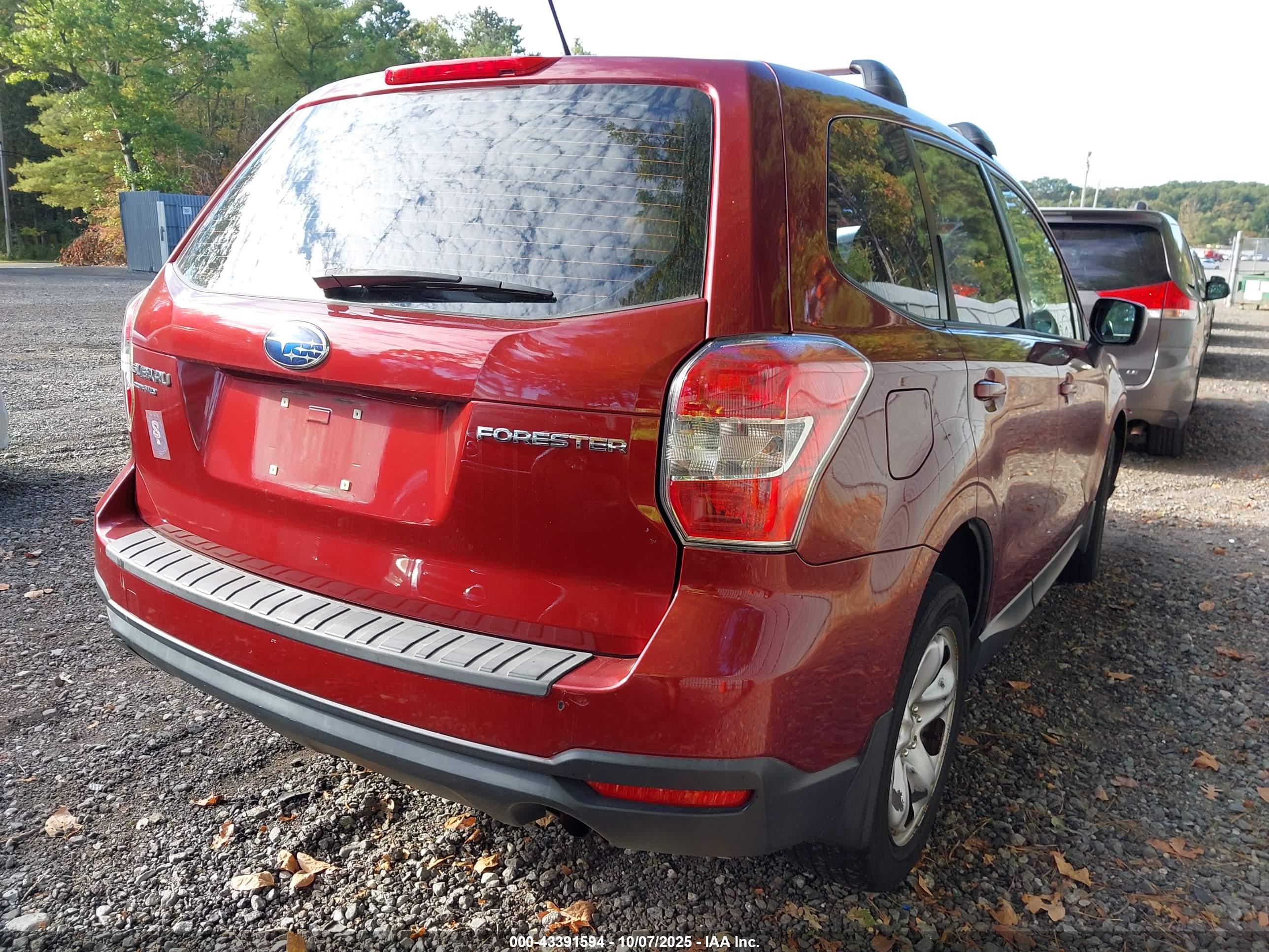 SUBARU FORESTER image 4
