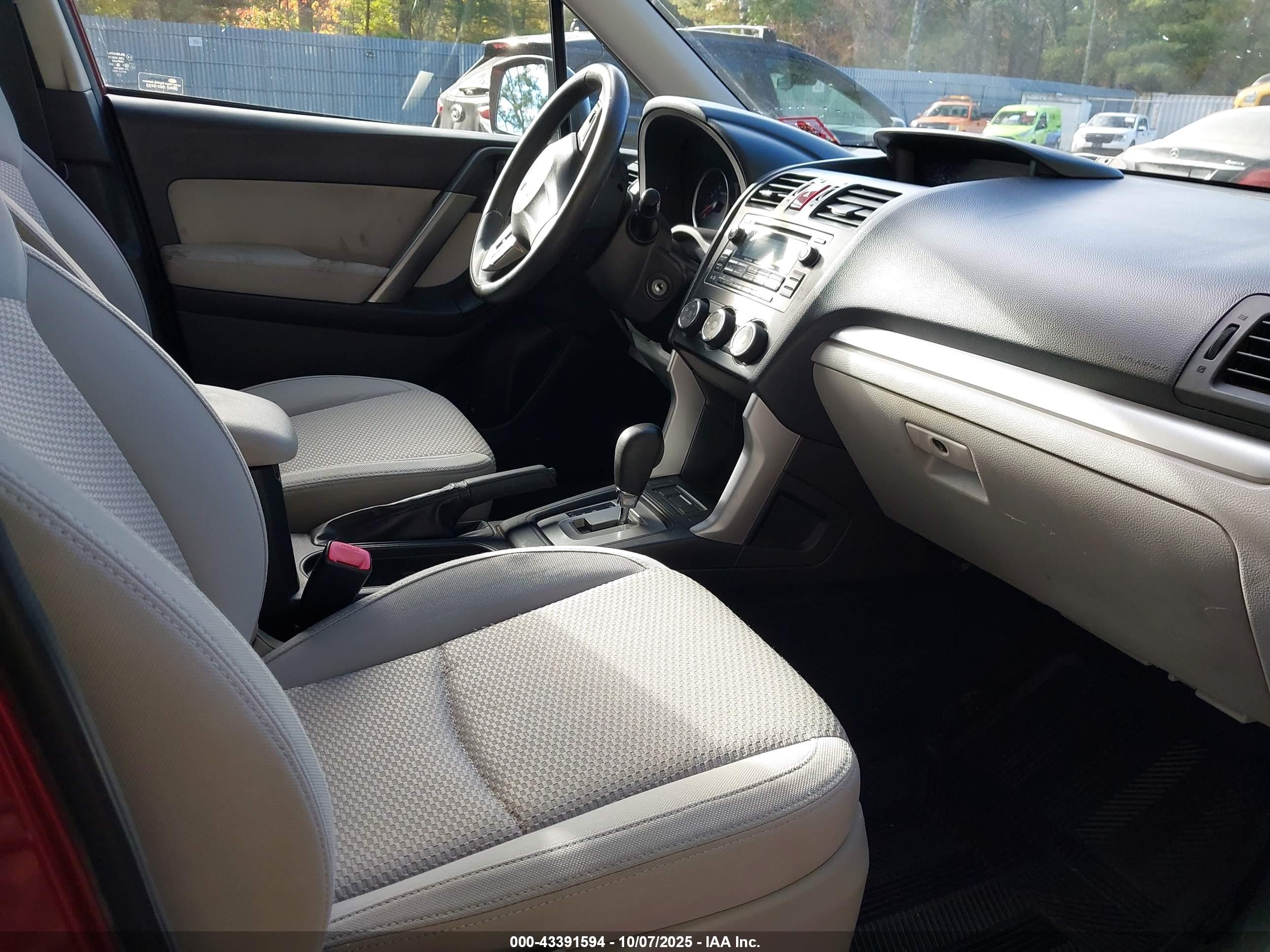SUBARU FORESTER image 5