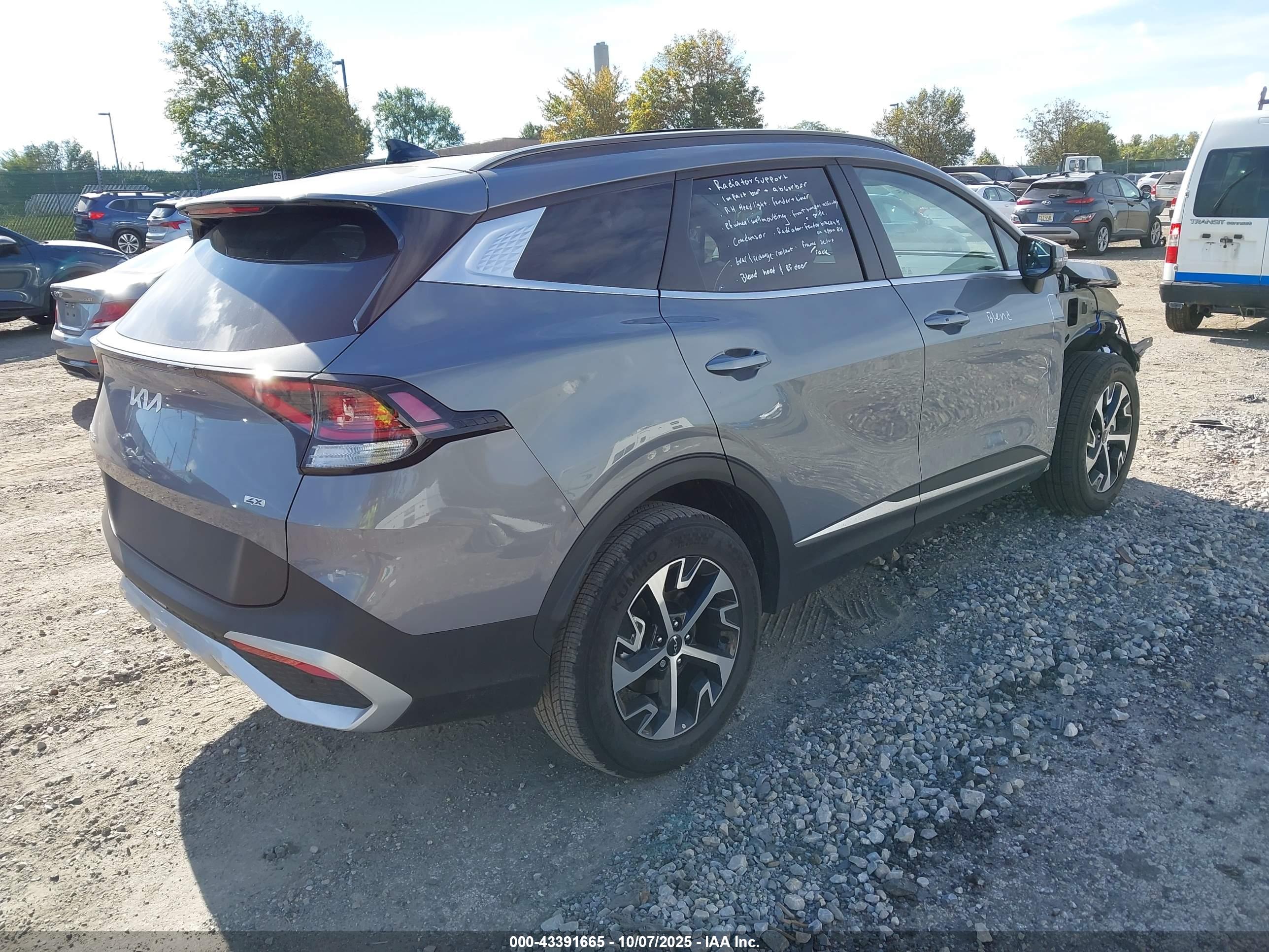 KIA SPORTAGE image 4