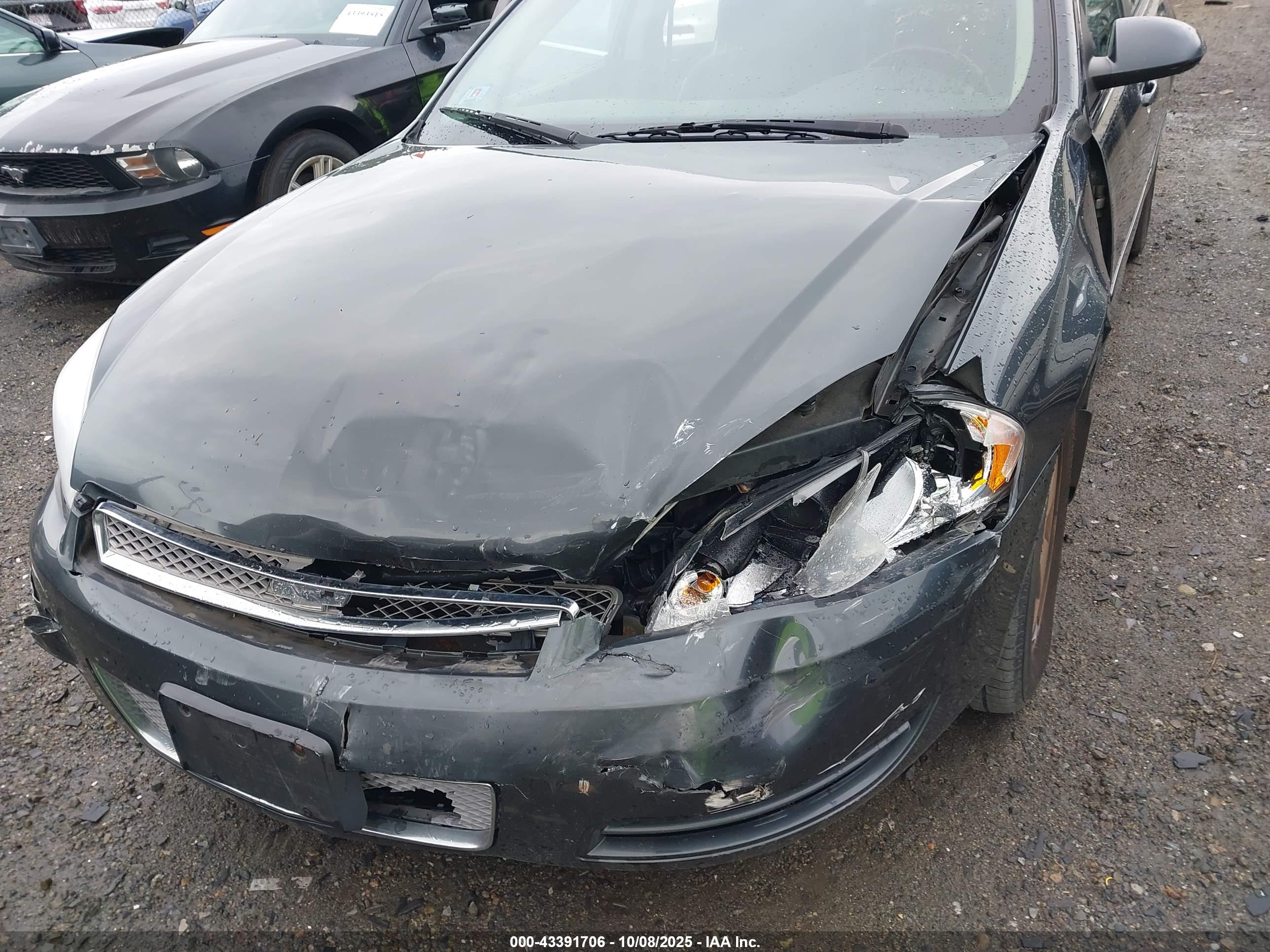 CHEVROLET IMPALA image 6