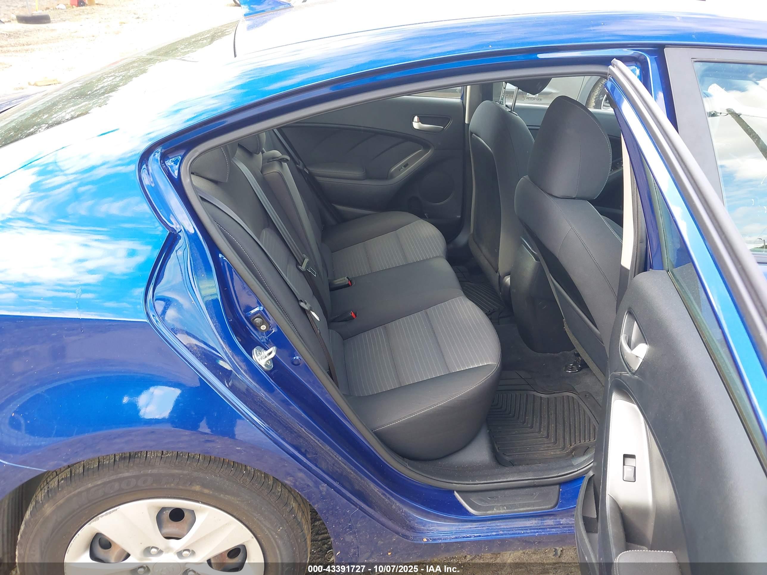 KIA FORTE image 8
