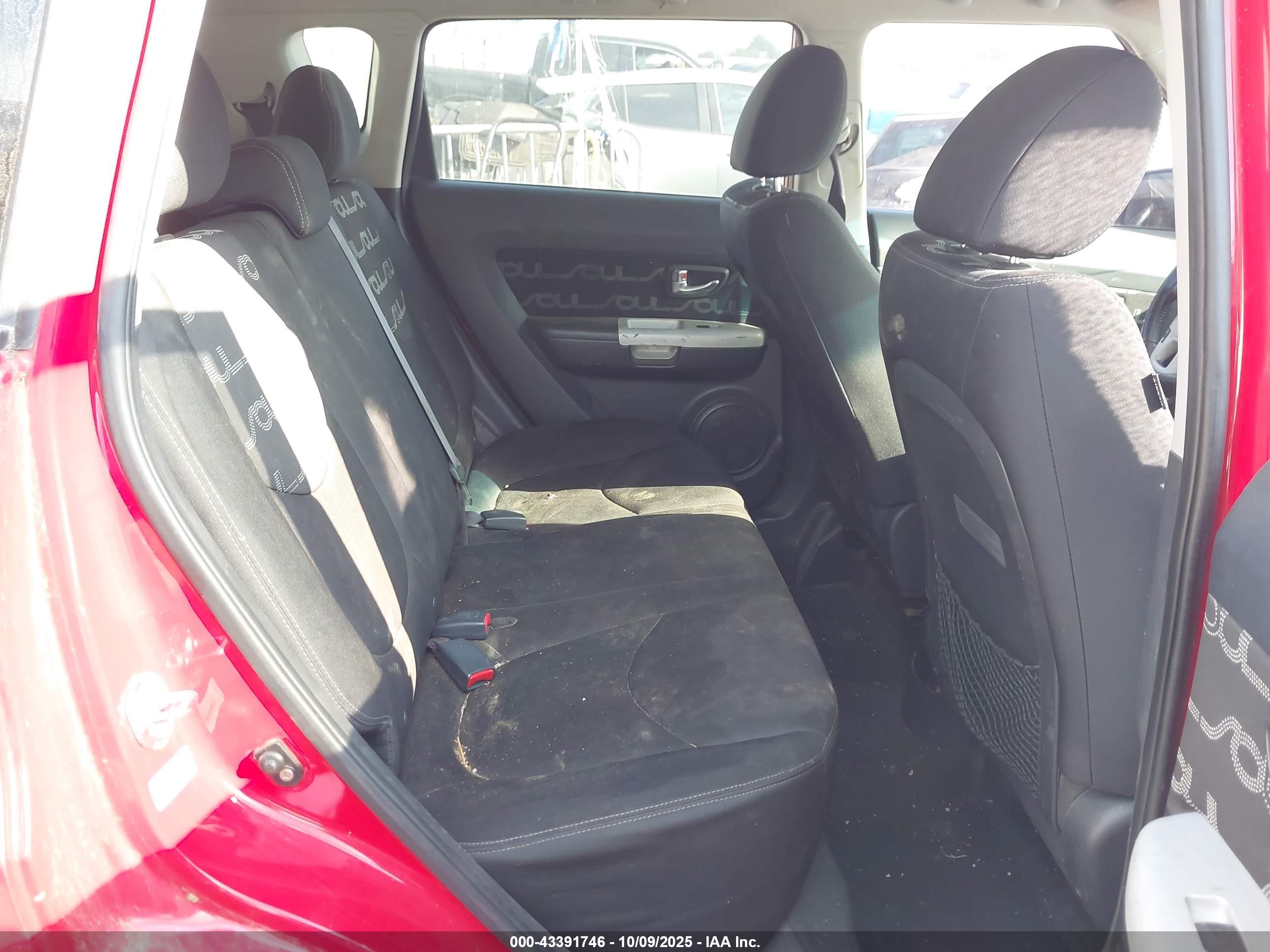 KIA SOUL image 8