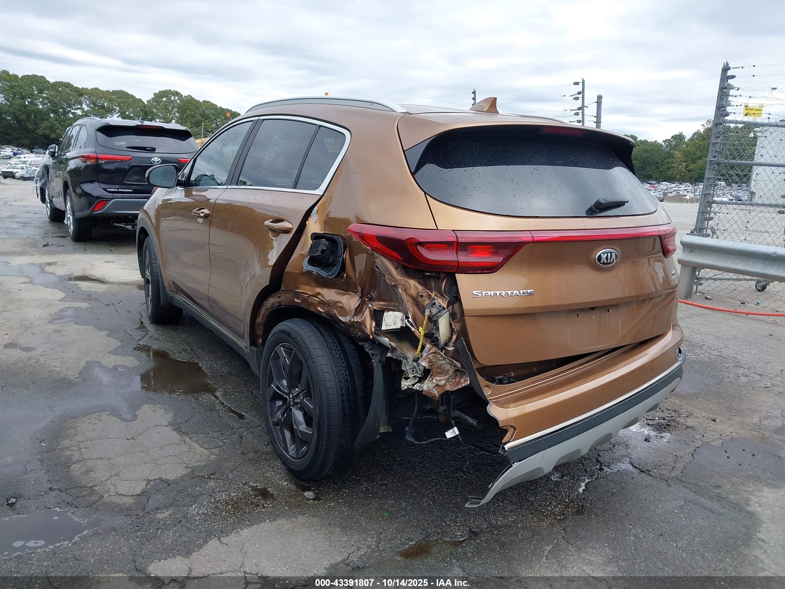 KIA SPORTAGE image 3
