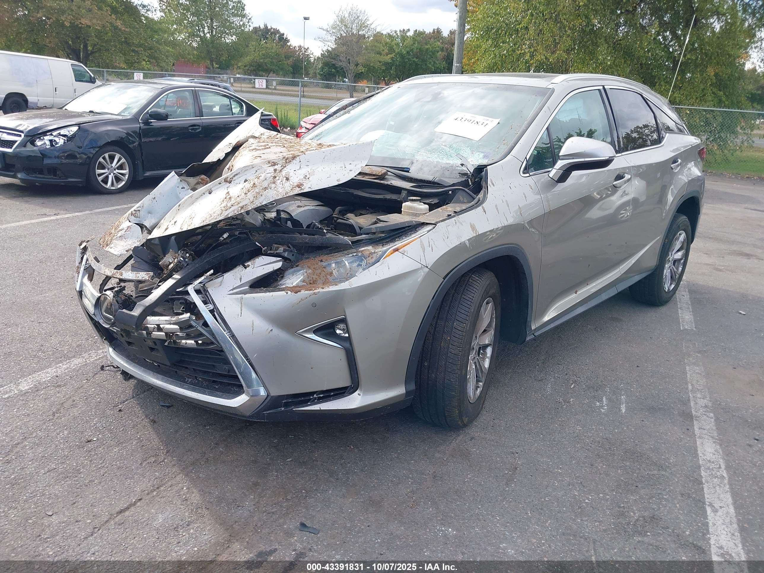 LEXUS RX image 2