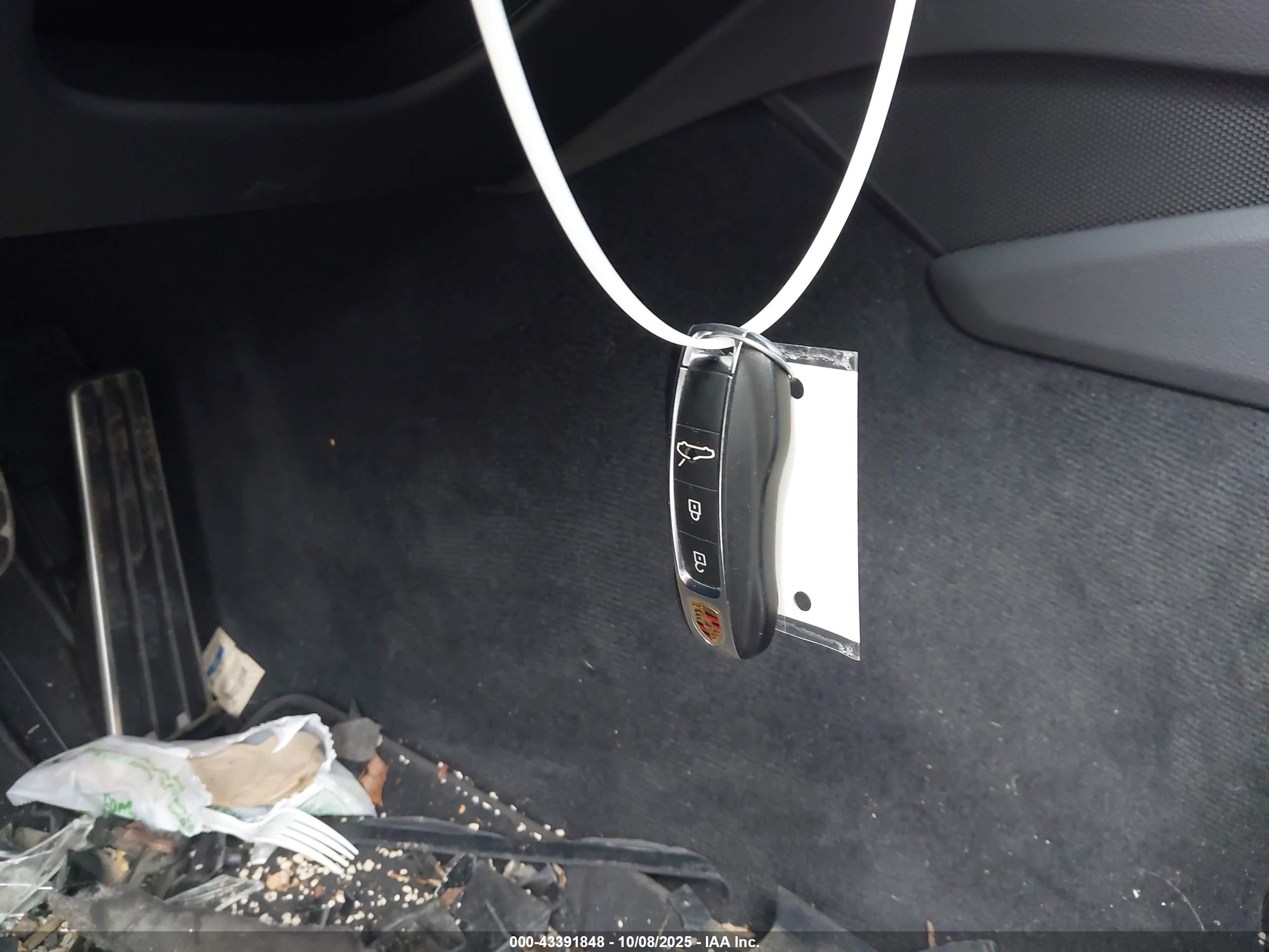 PORSCHE PANAMERA image 11