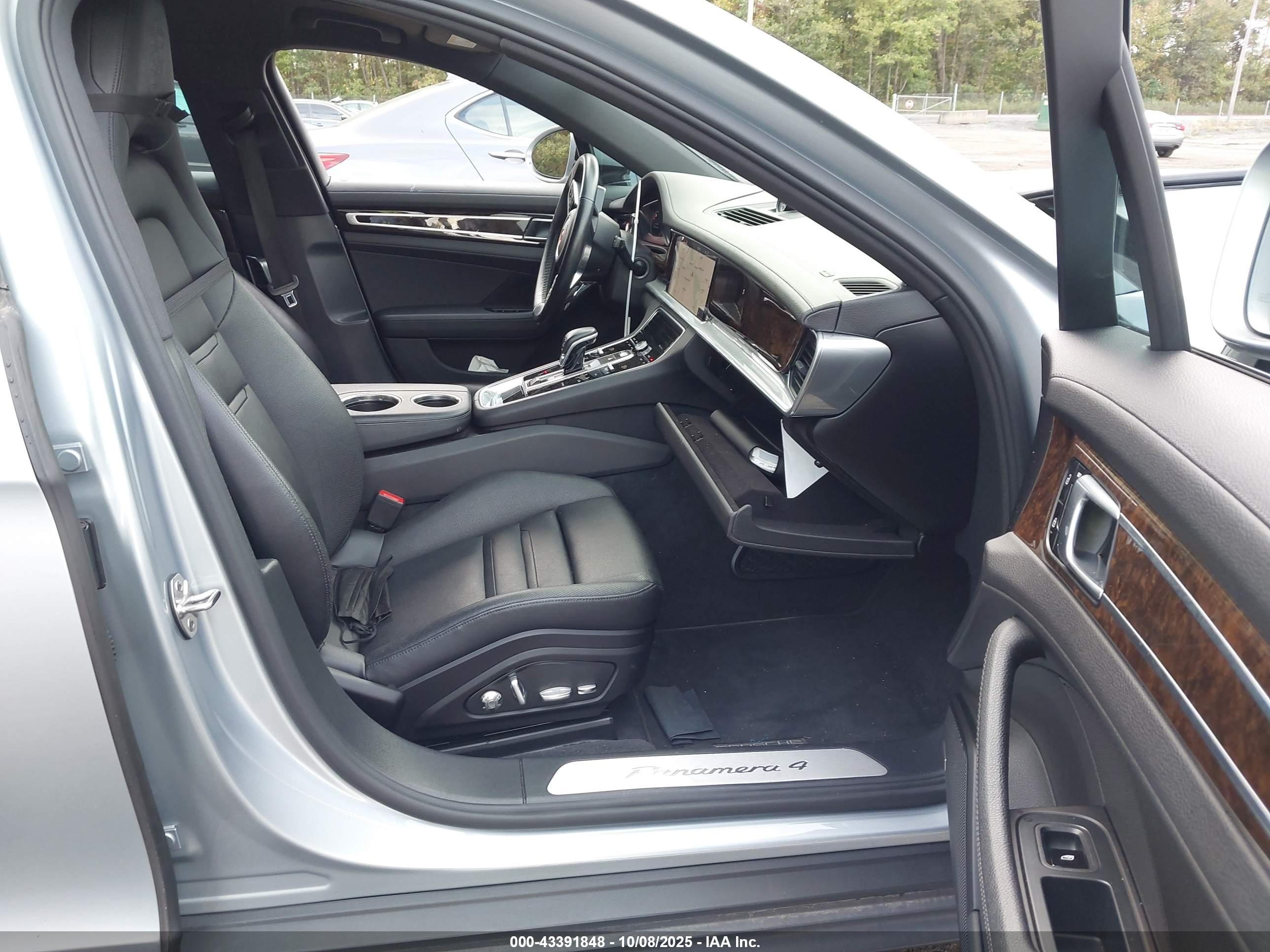 PORSCHE PANAMERA image 5