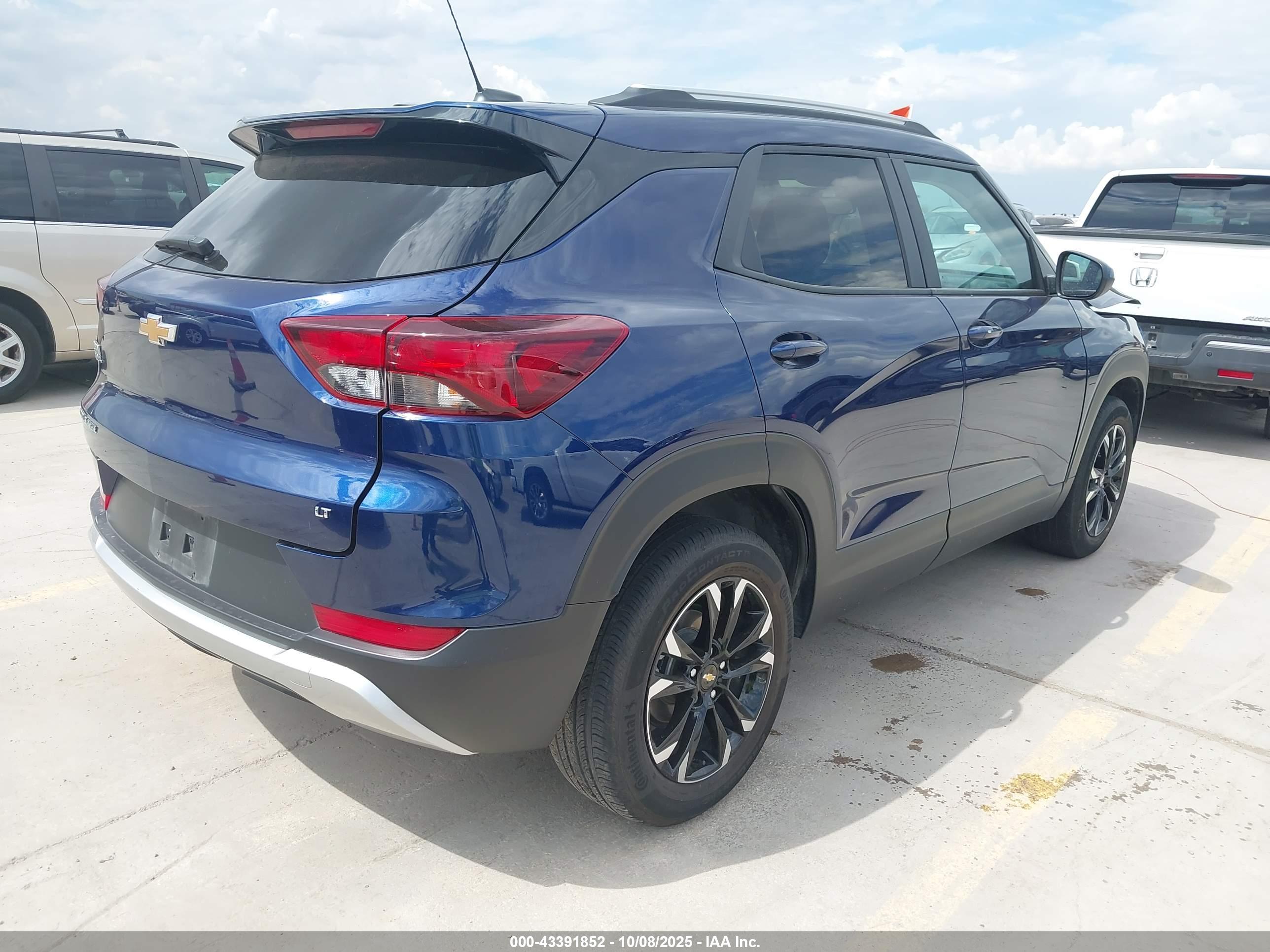 CHEVROLET TRAILBLAZER image 4