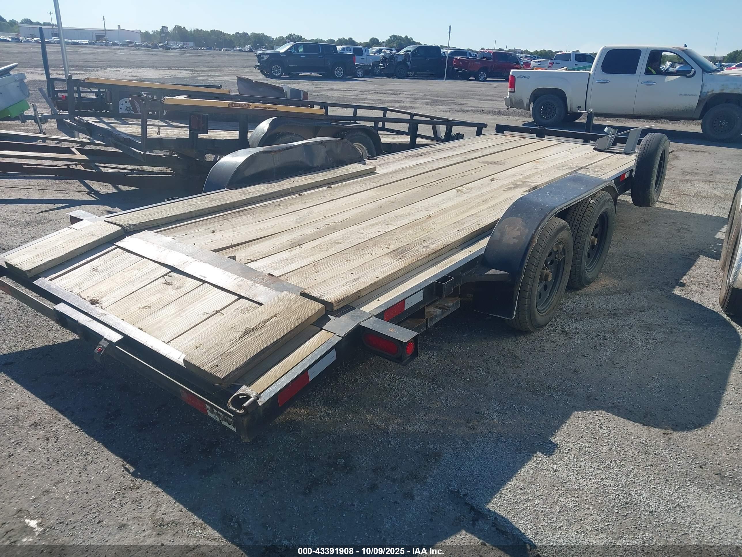 FLATBED TRAILER image 4