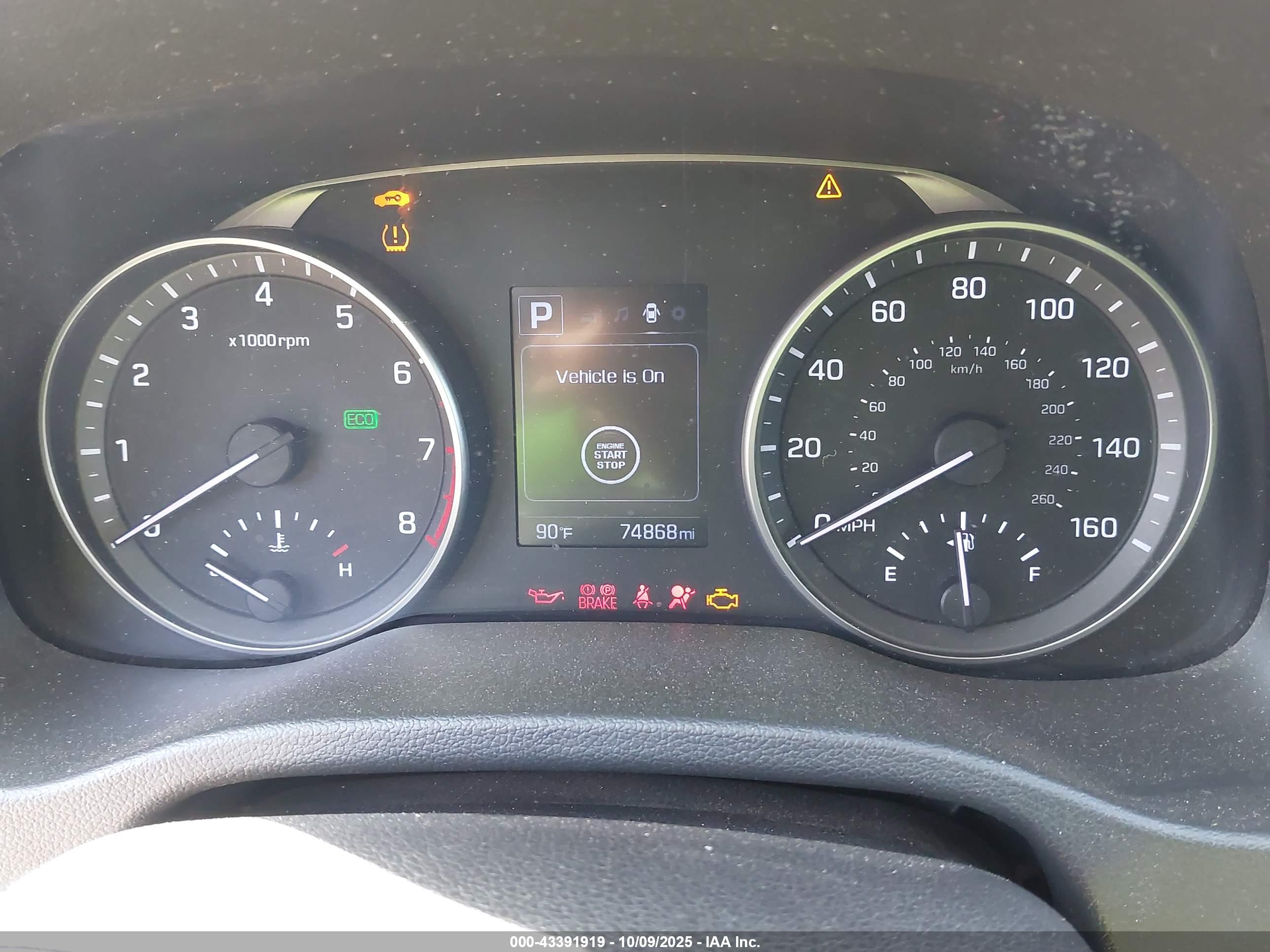 HYUNDAI ELANTRA image 7