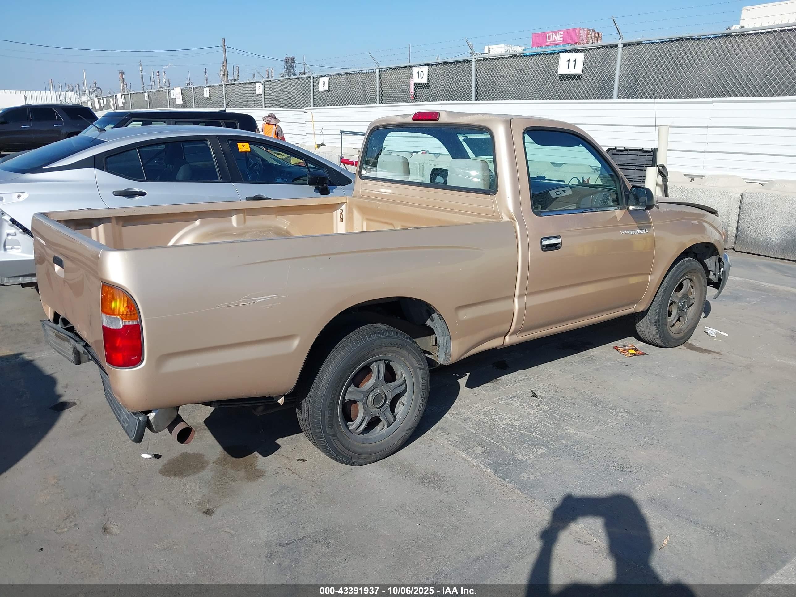 TOYOTA TACOMA image 4
