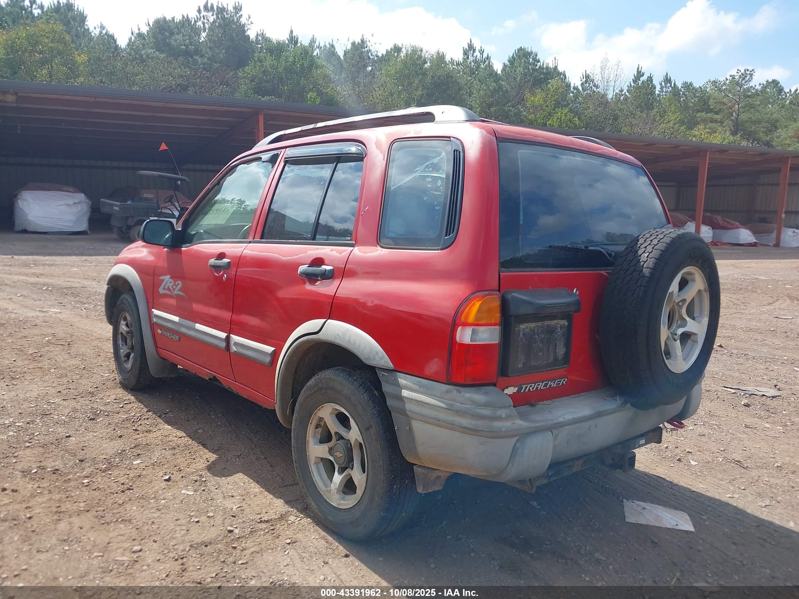 CHEVROLET TRACKER image 3