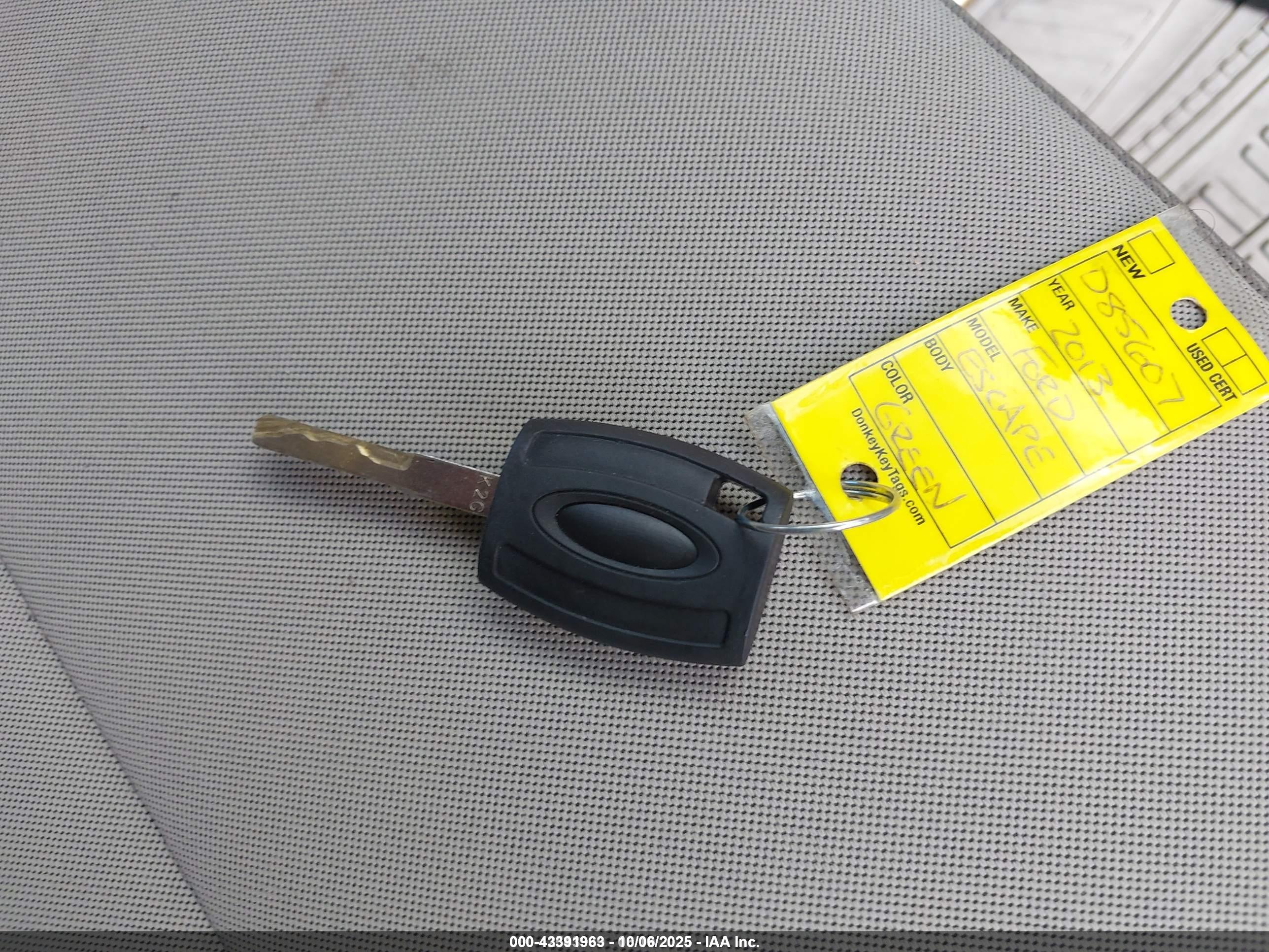 FORD ESCAPE image 11