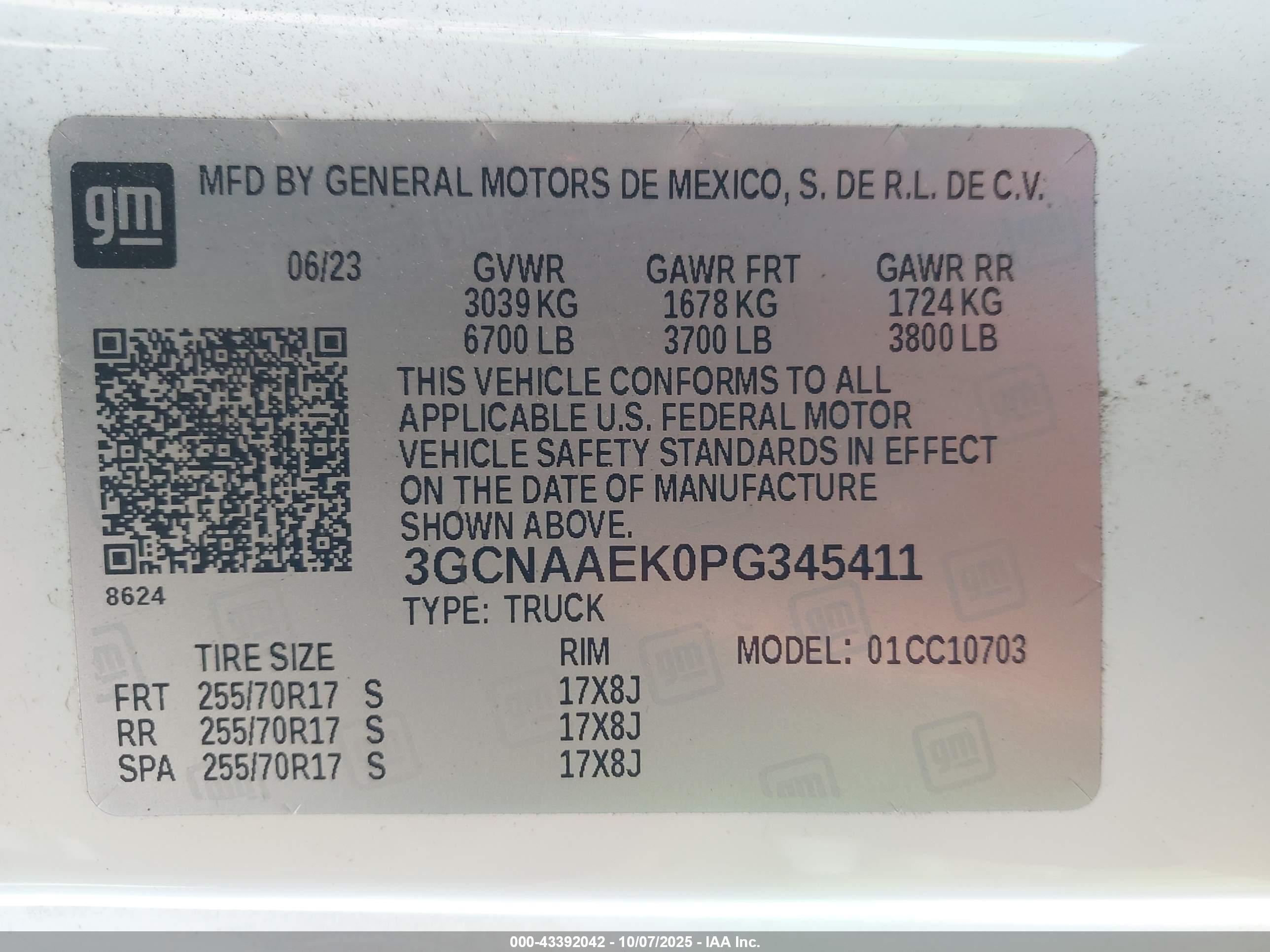 CHEVROLET SILVERADO image 9