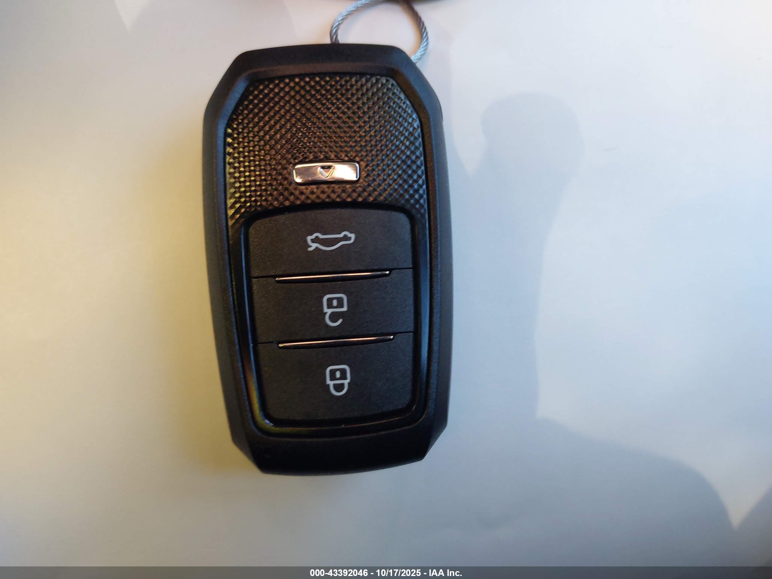 NISSAN ROGUE image 11