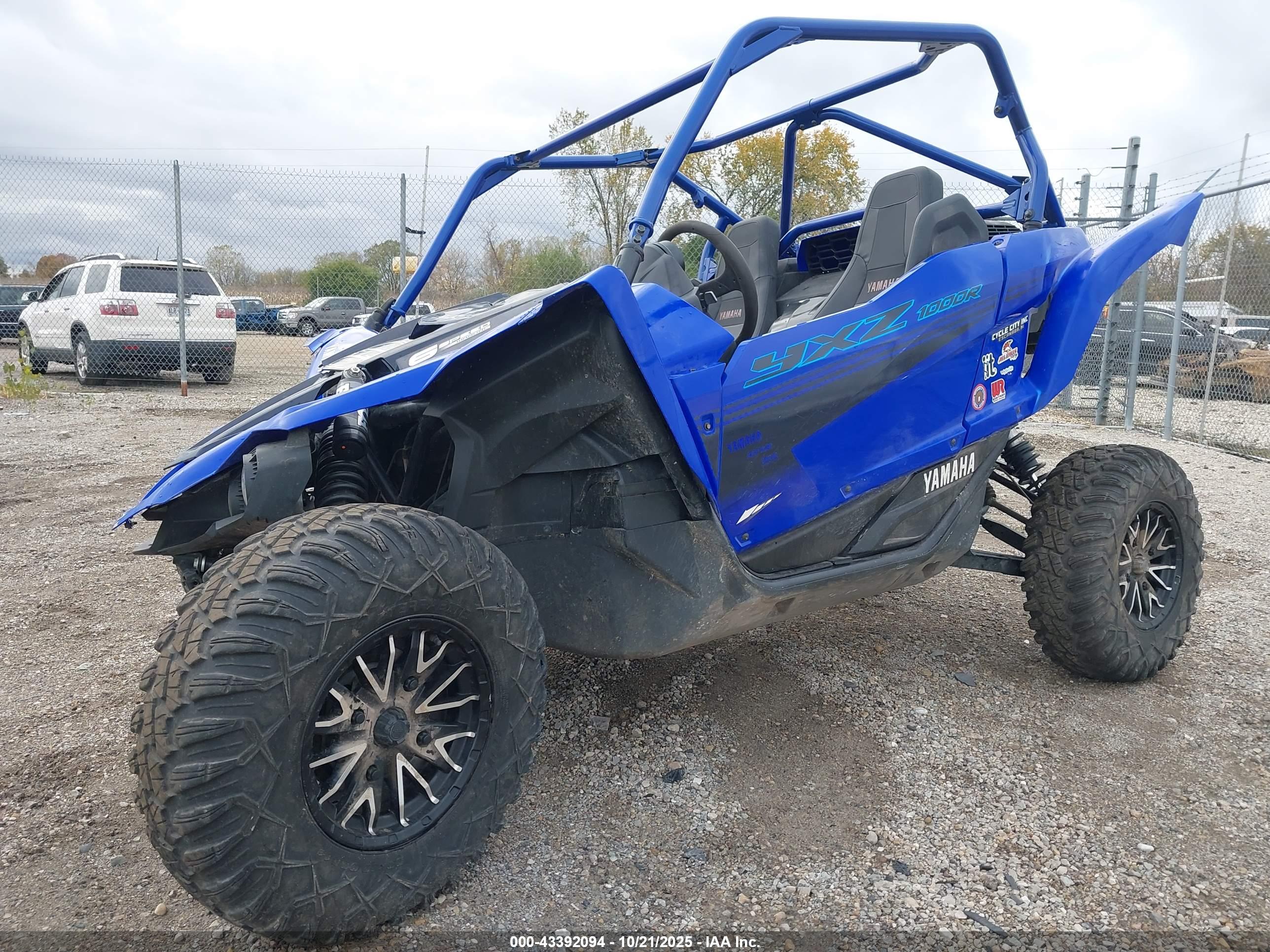 YAMAHA YXZ1000 image 2