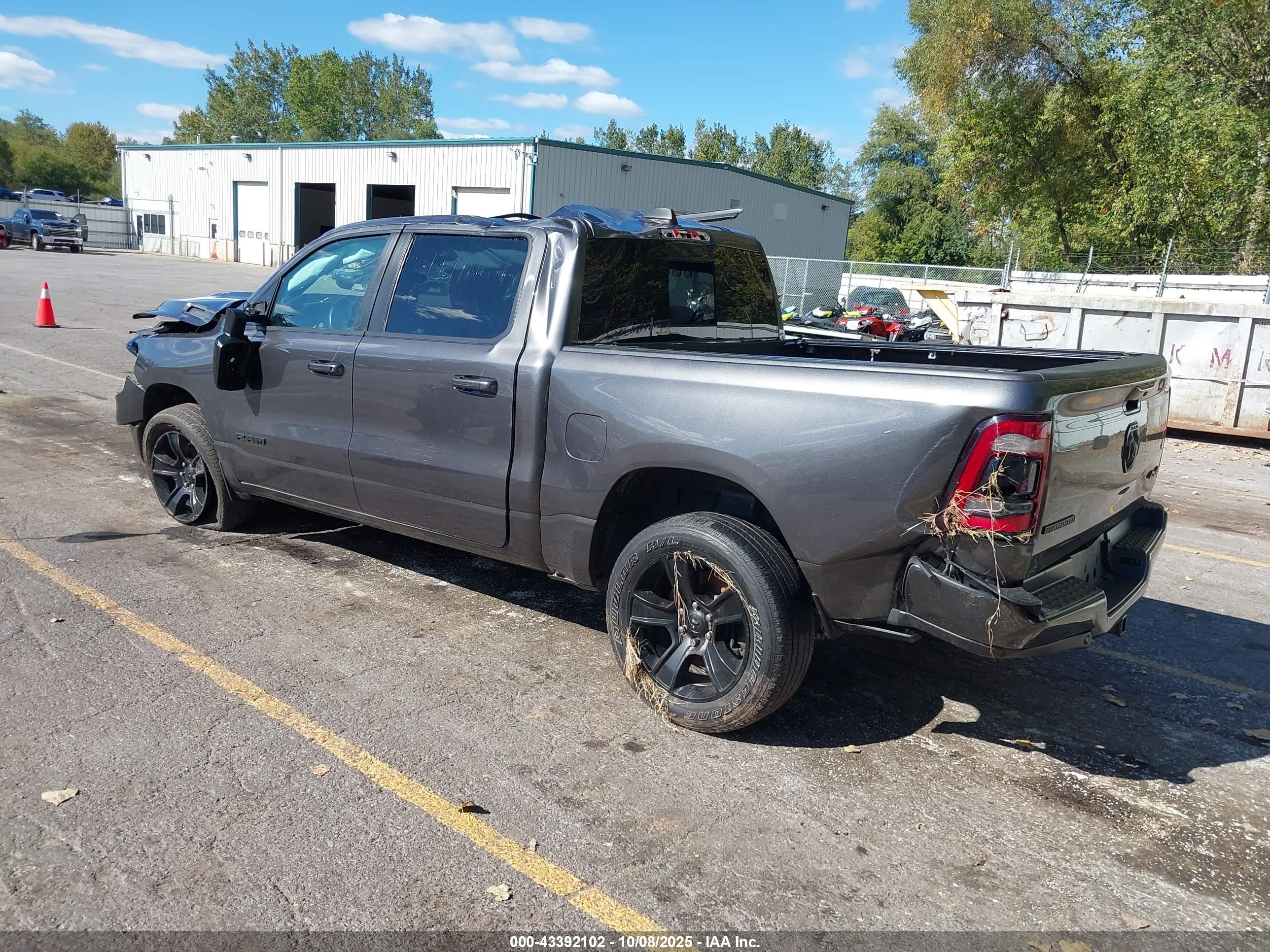 RAM 1500 image 3