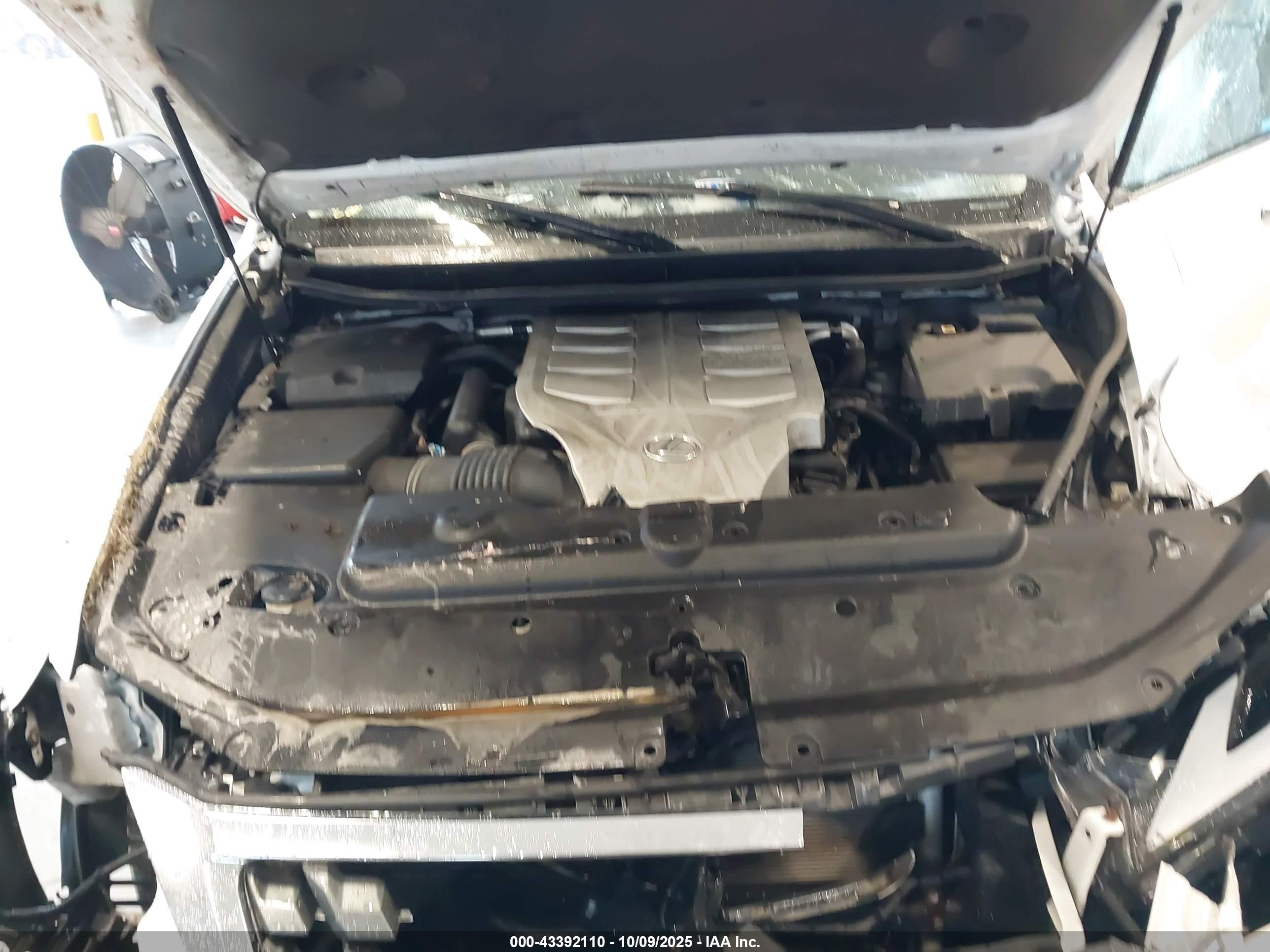 LEXUS GX image 10