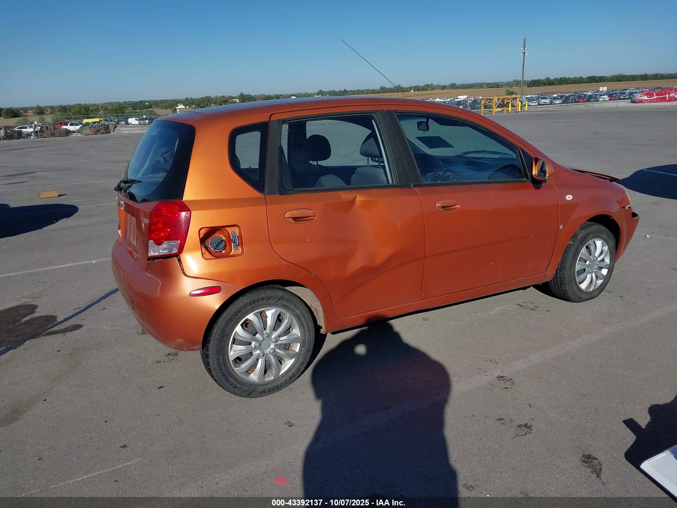CHEVROLET AVEO image 4