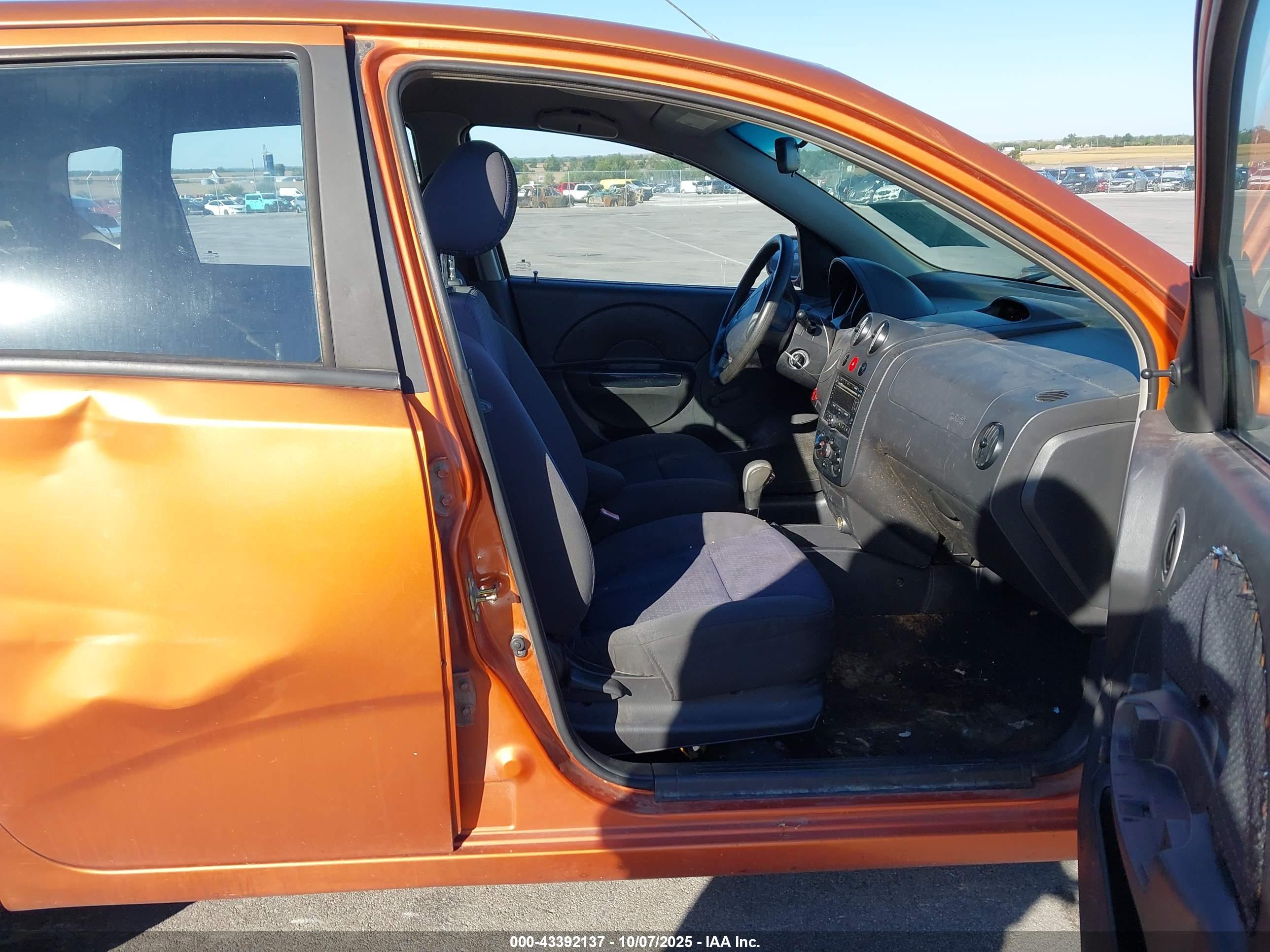 CHEVROLET AVEO image 5